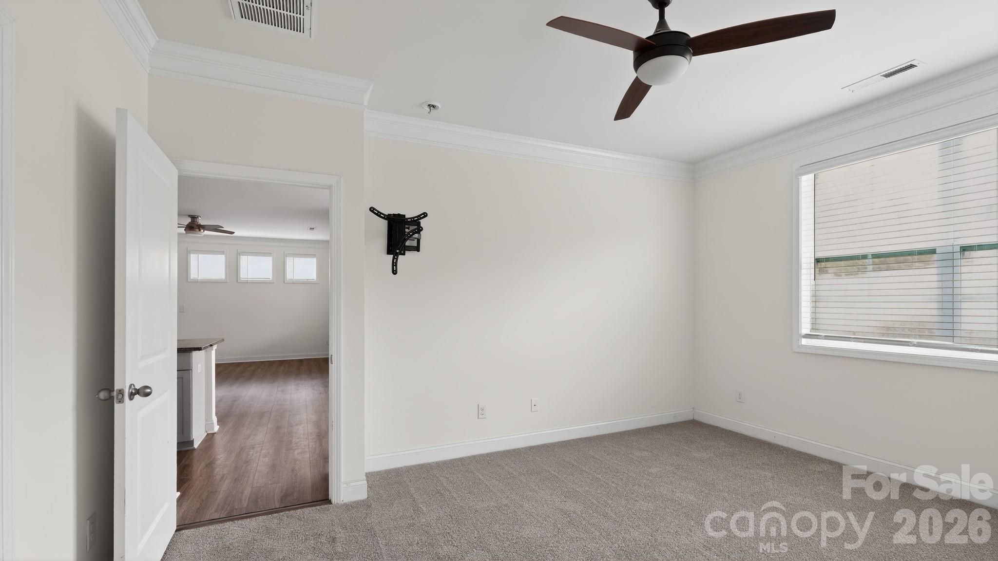 390 Secretariat Drive Property Photo 9