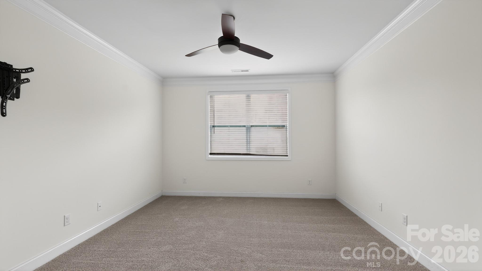 390 Secretariat Drive Property Photo 25