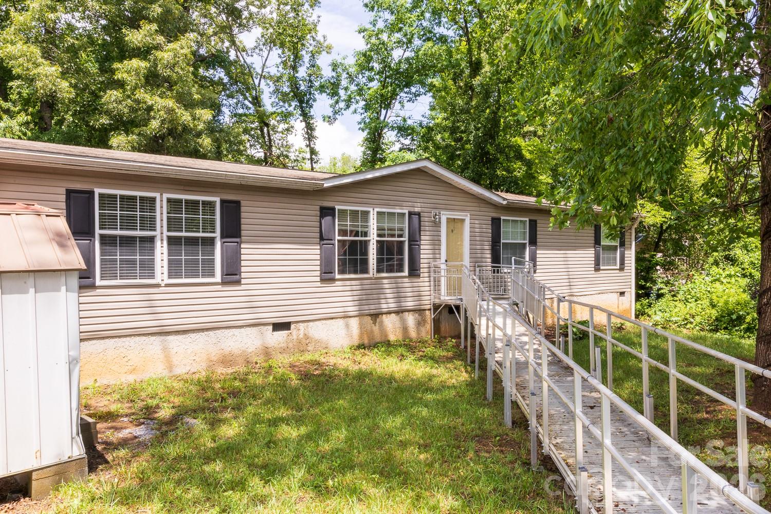 22 Hazelwood Road Property Photo 1