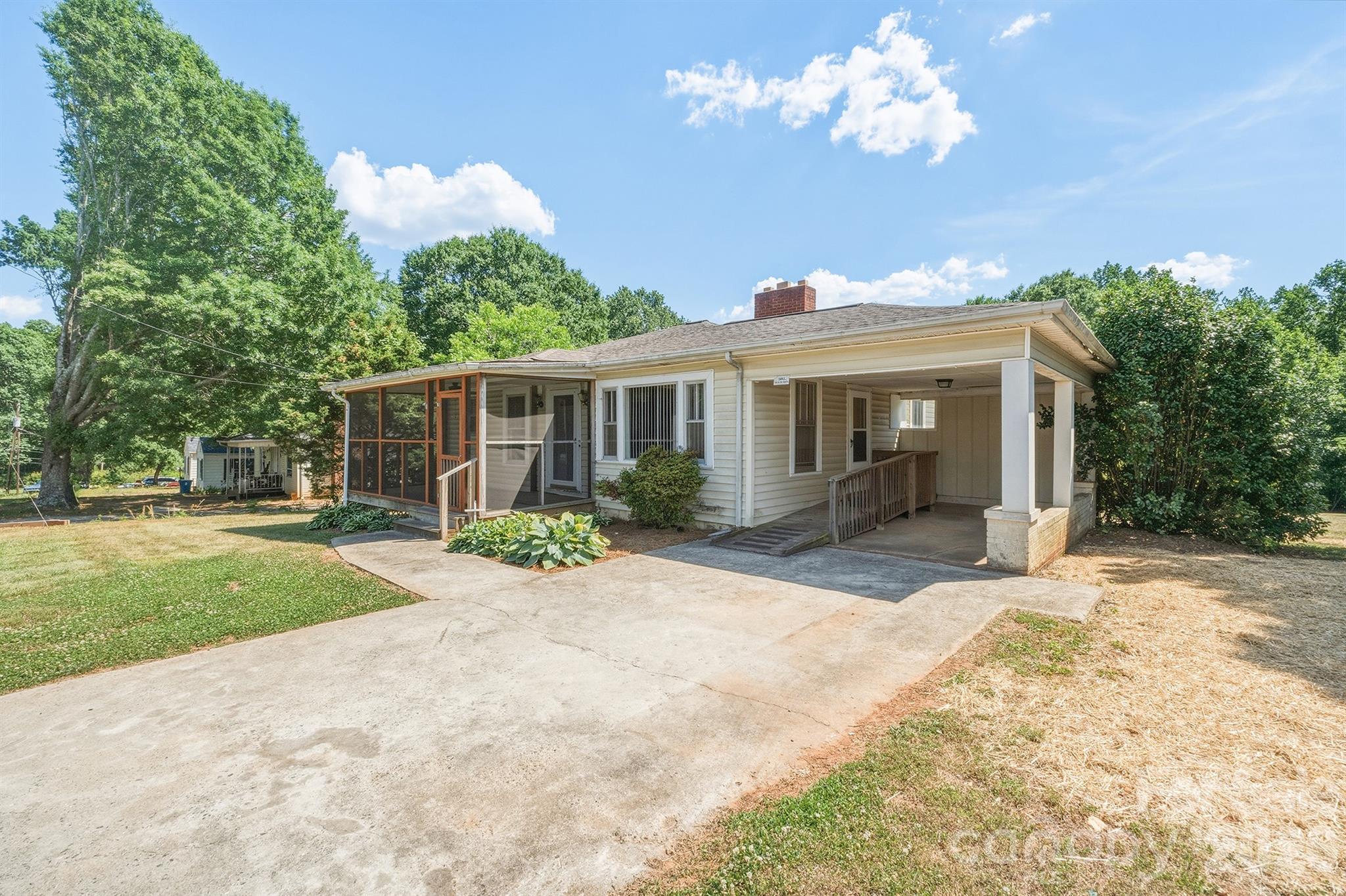 2308 11th Avenue Property Photo 1