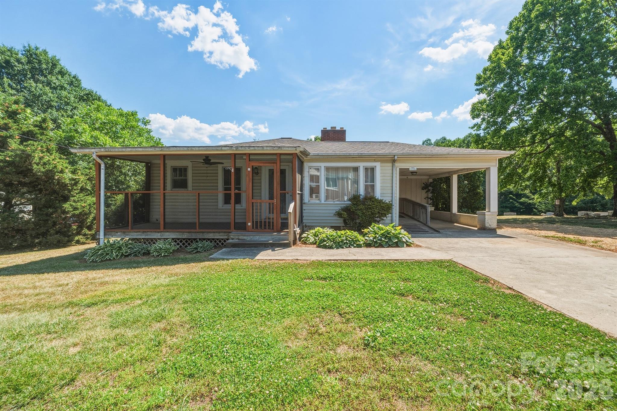 2308 11th Avenue Property Photo 2