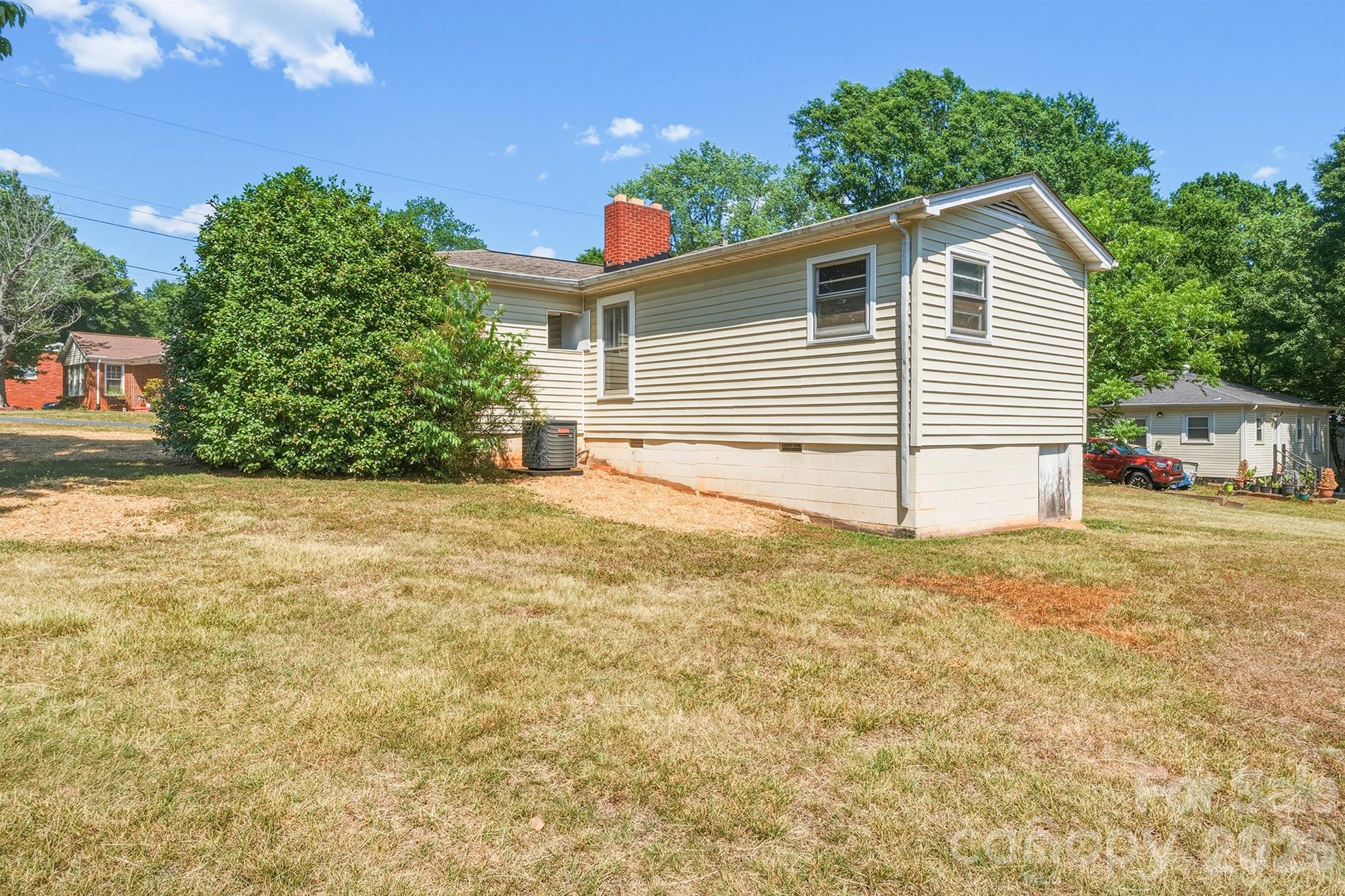 2308 11th Avenue Property Photo 5