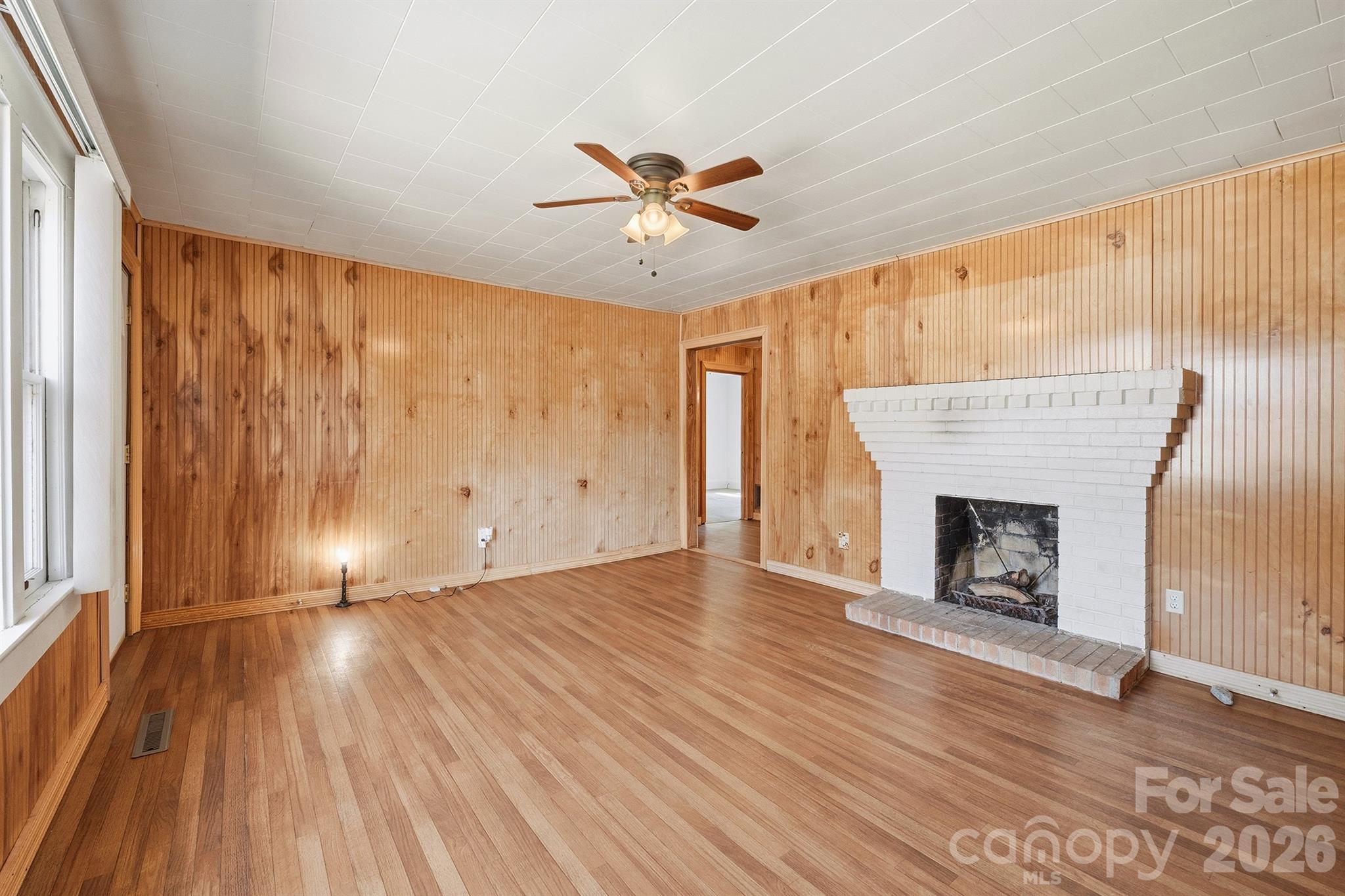2308 11th Avenue Property Photo 8