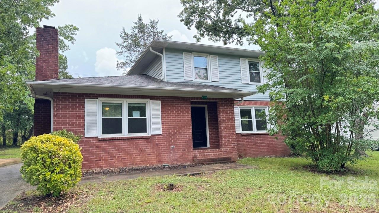 6304 Clearwater Drive Property Photo