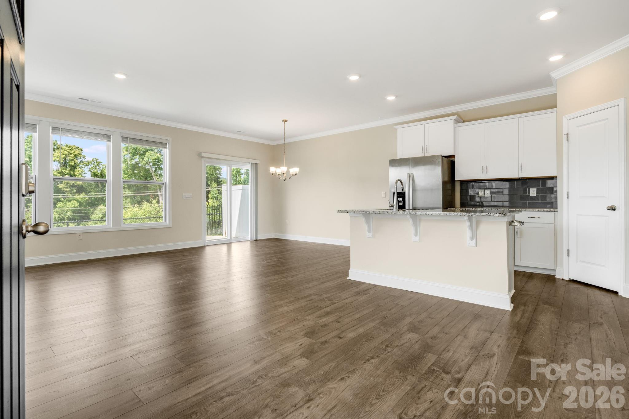 124 Creekview Road Property Photo 3