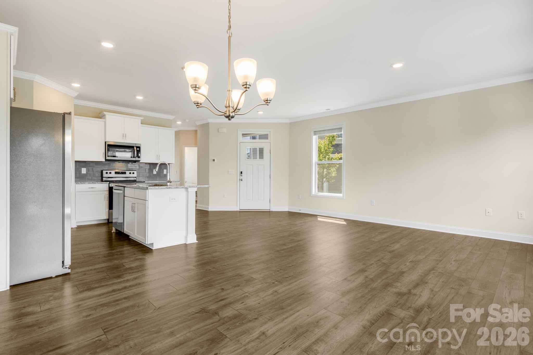 124 Creekview Road Property Photo 4