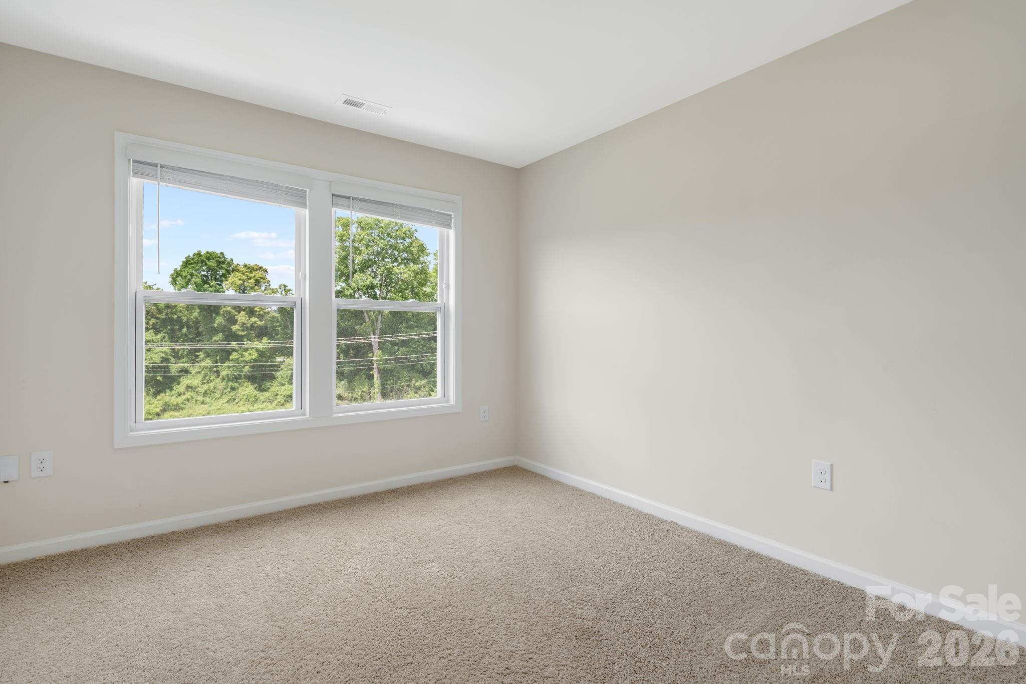 124 Creekview Road Property Photo 14