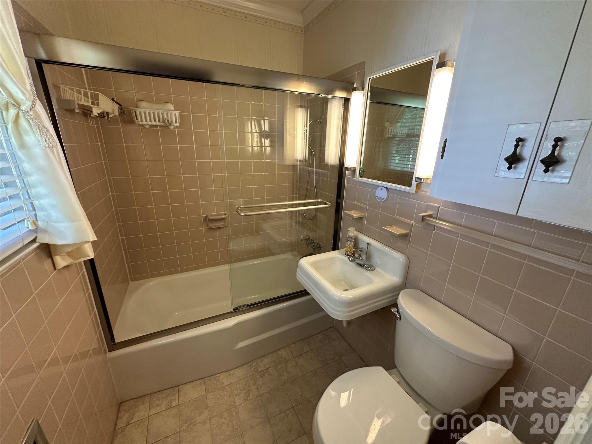 419 E Pigg Street Property Photo 12