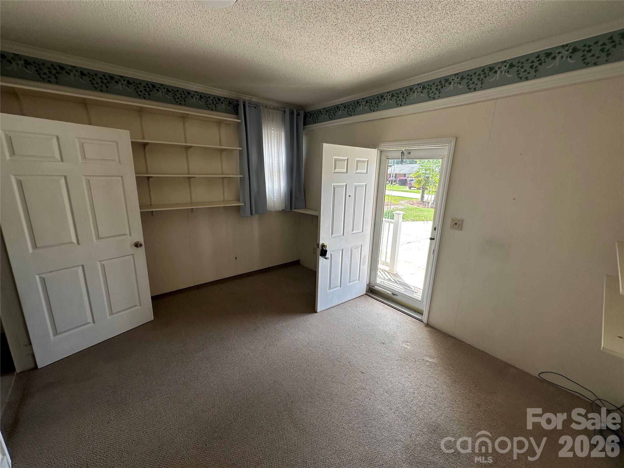 419 E Pigg Street Property Photo 17