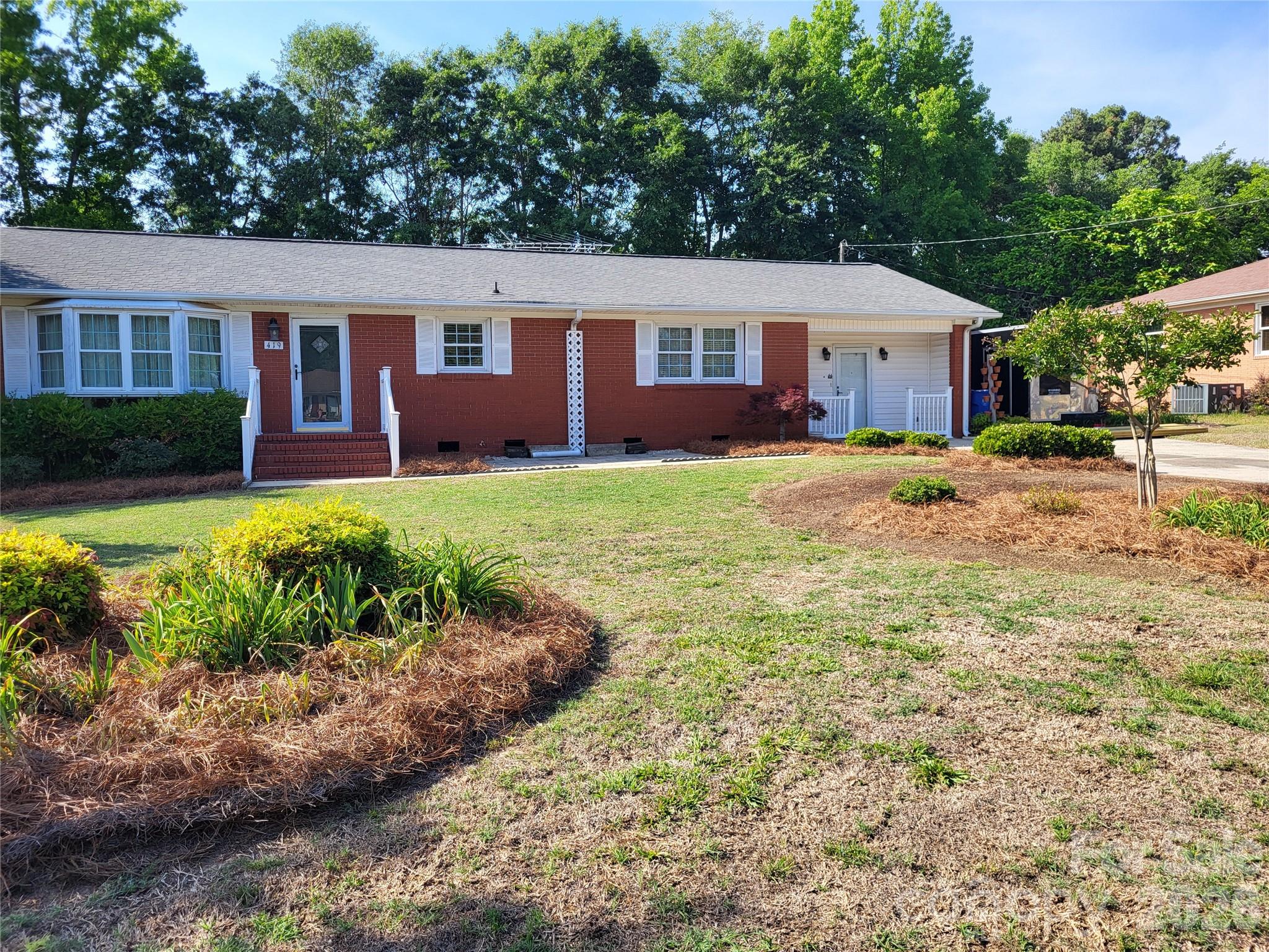 419 E Pigg Street Property Photo 20