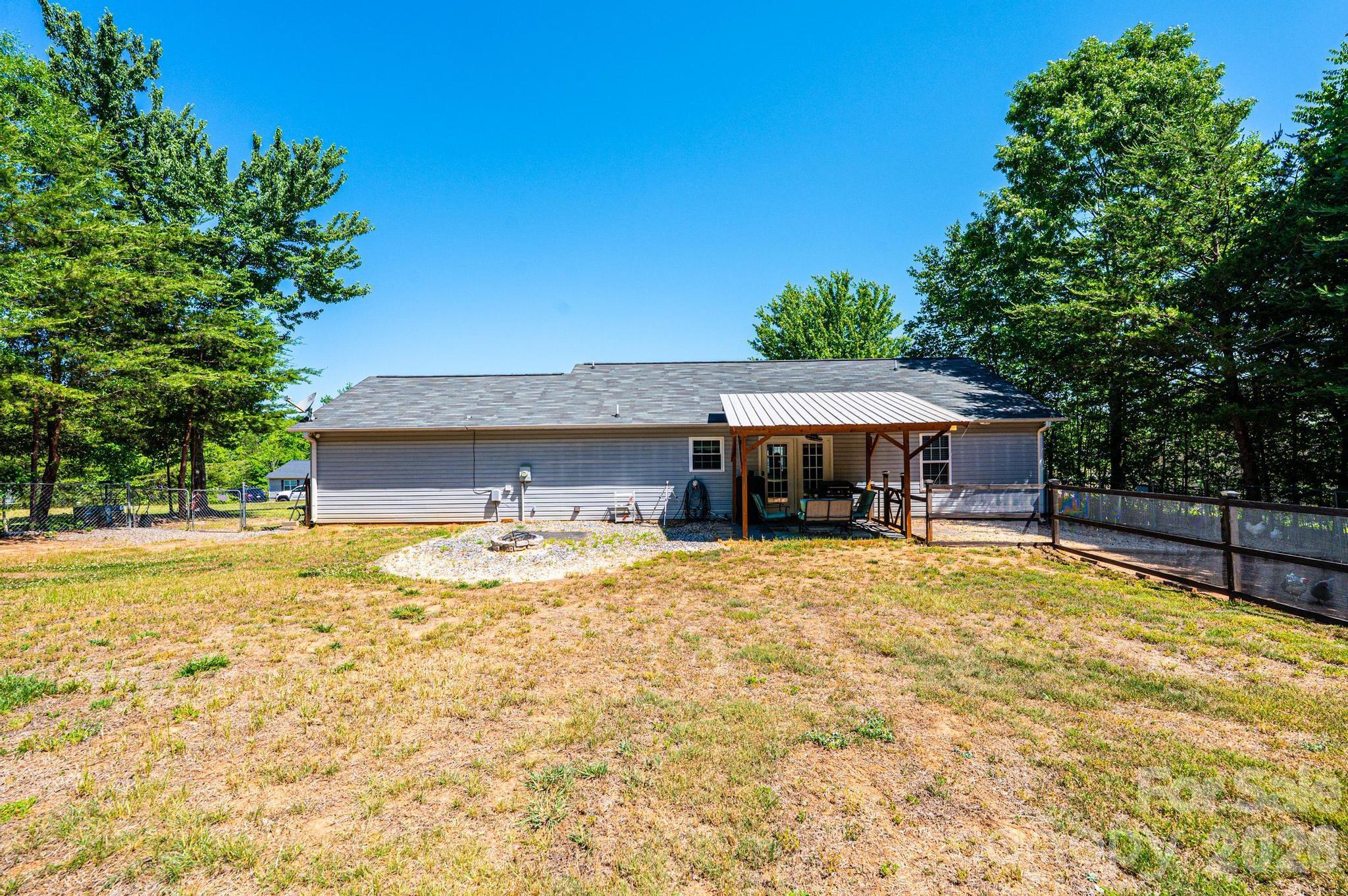 205 Winding Cedar Drive Property Photo 8