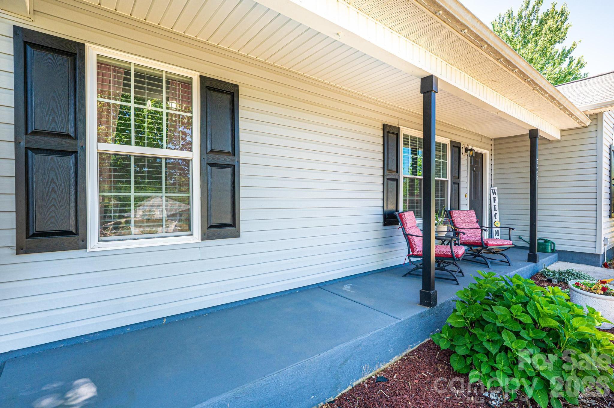 205 Winding Cedar Drive Property Photo 16
