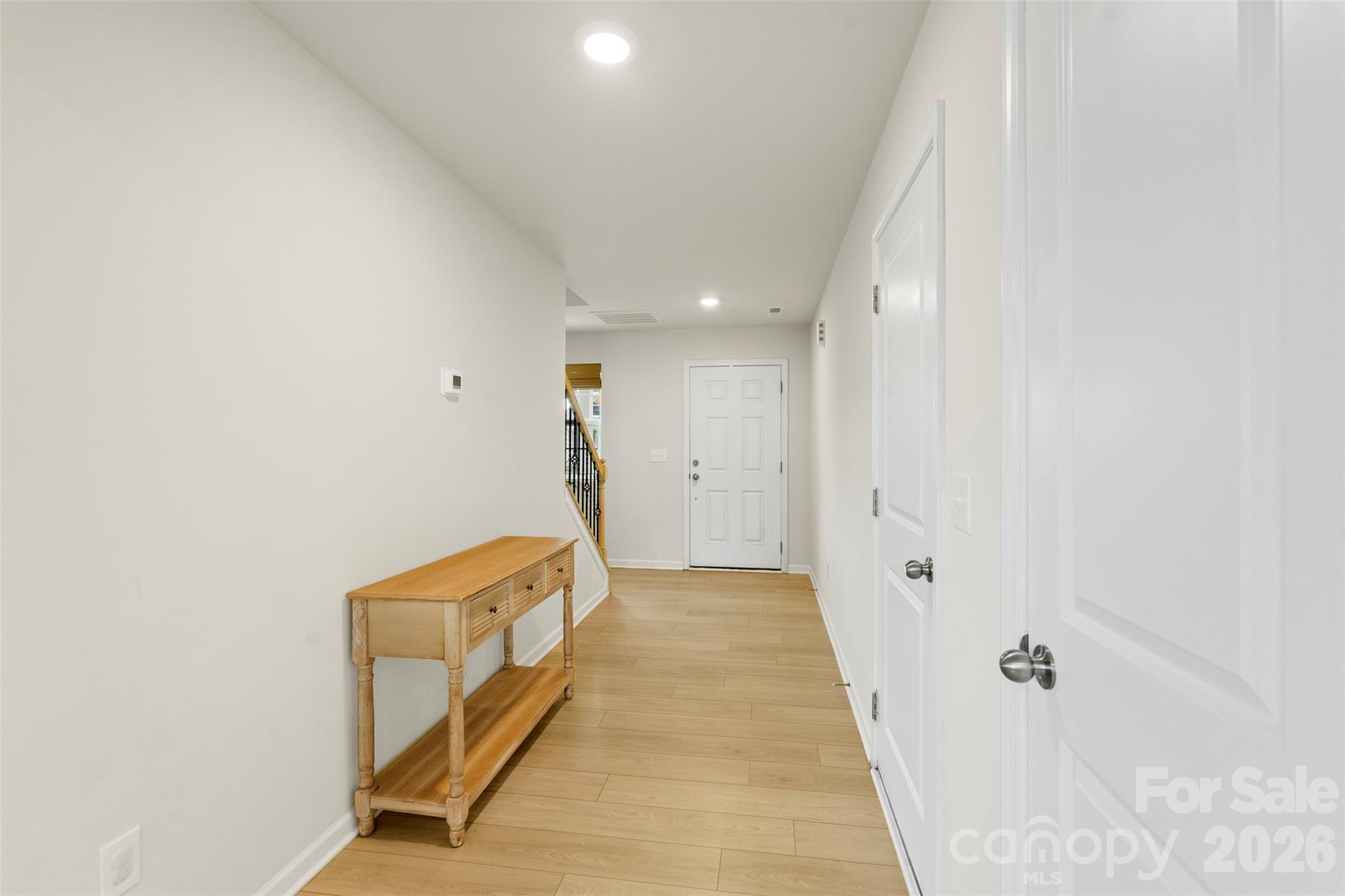 196 Brentwood Drive Property Photo 3