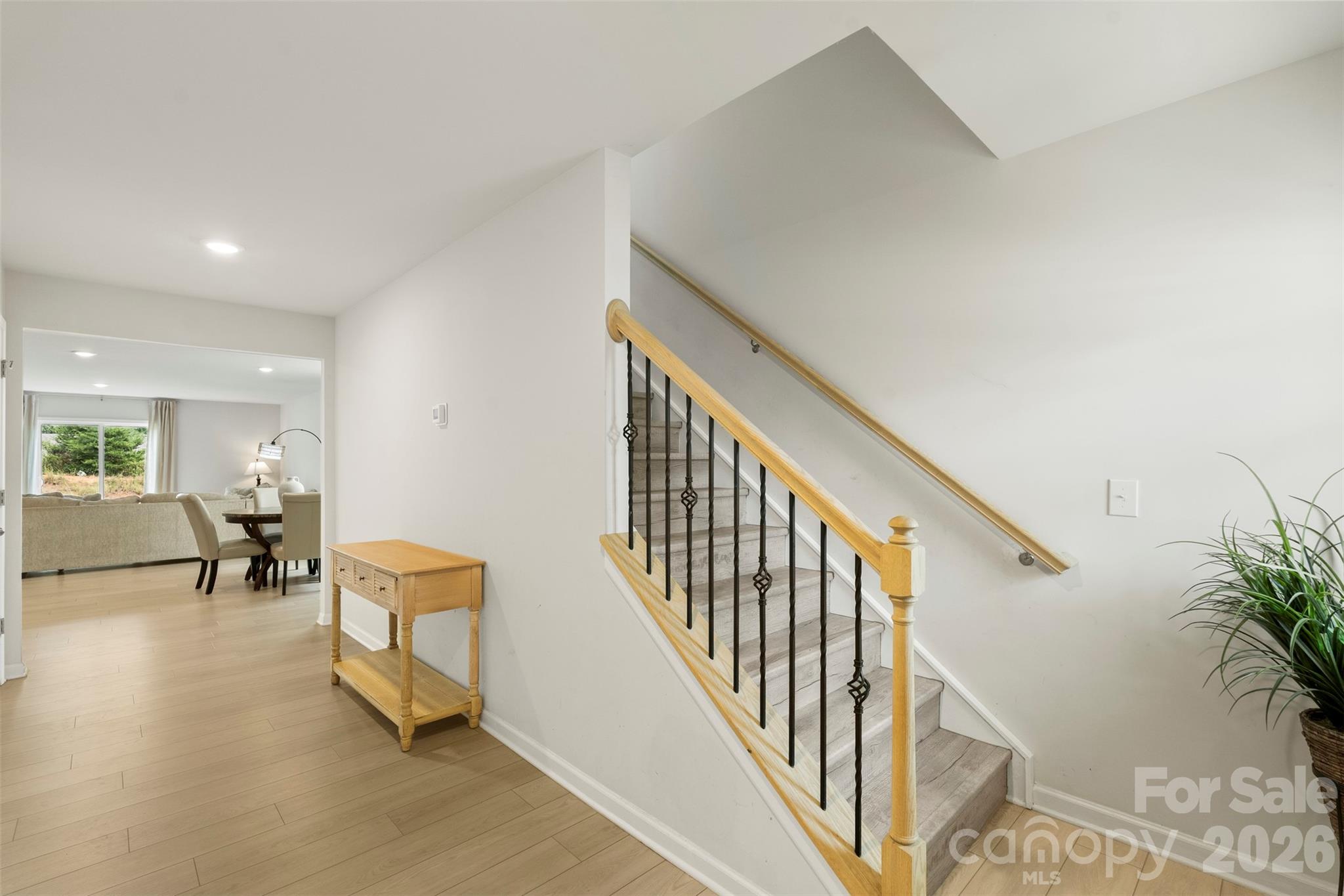 196 Brentwood Drive Property Photo 4
