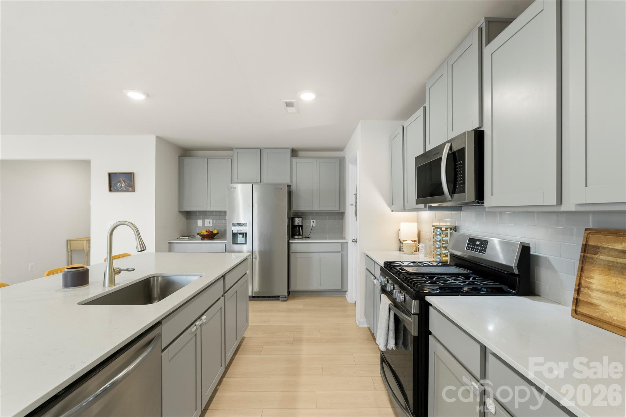 196 Brentwood Drive Property Photo 8