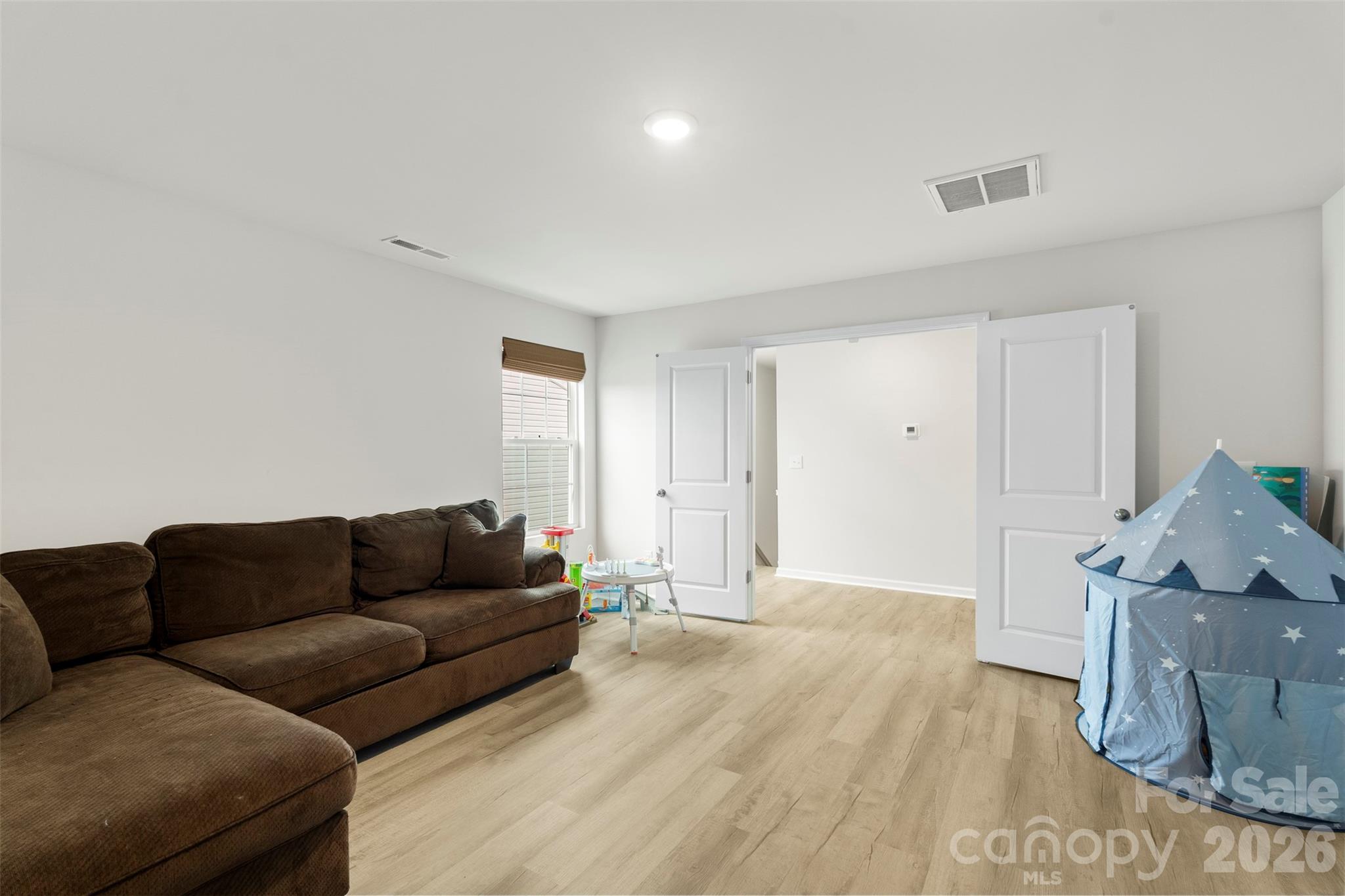 196 Brentwood Drive Property Photo 28