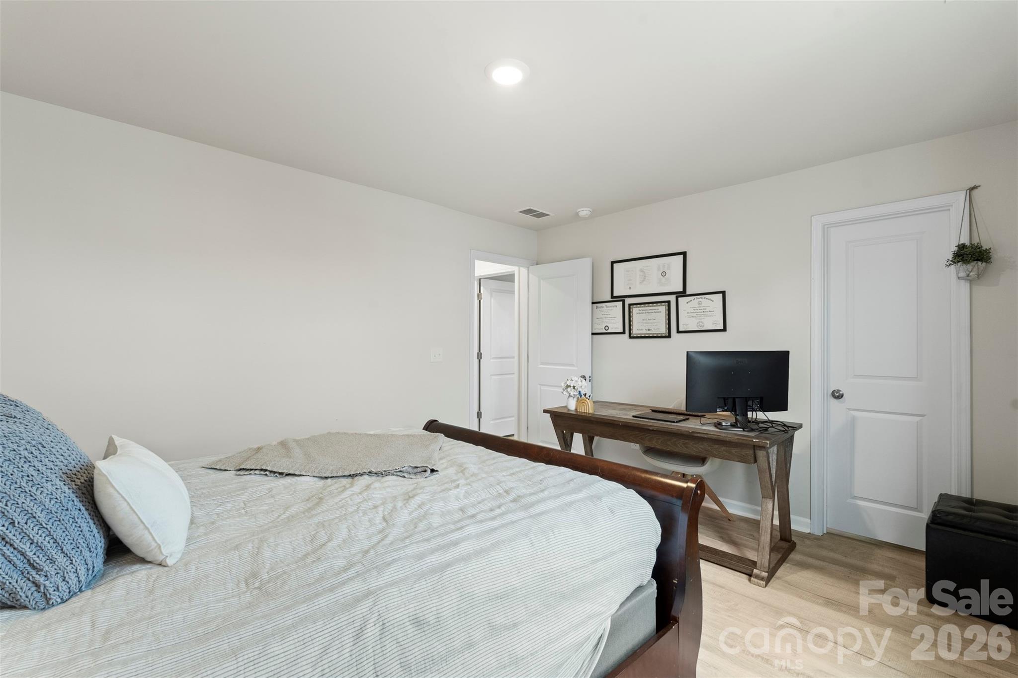 196 Brentwood Drive Property Photo 30
