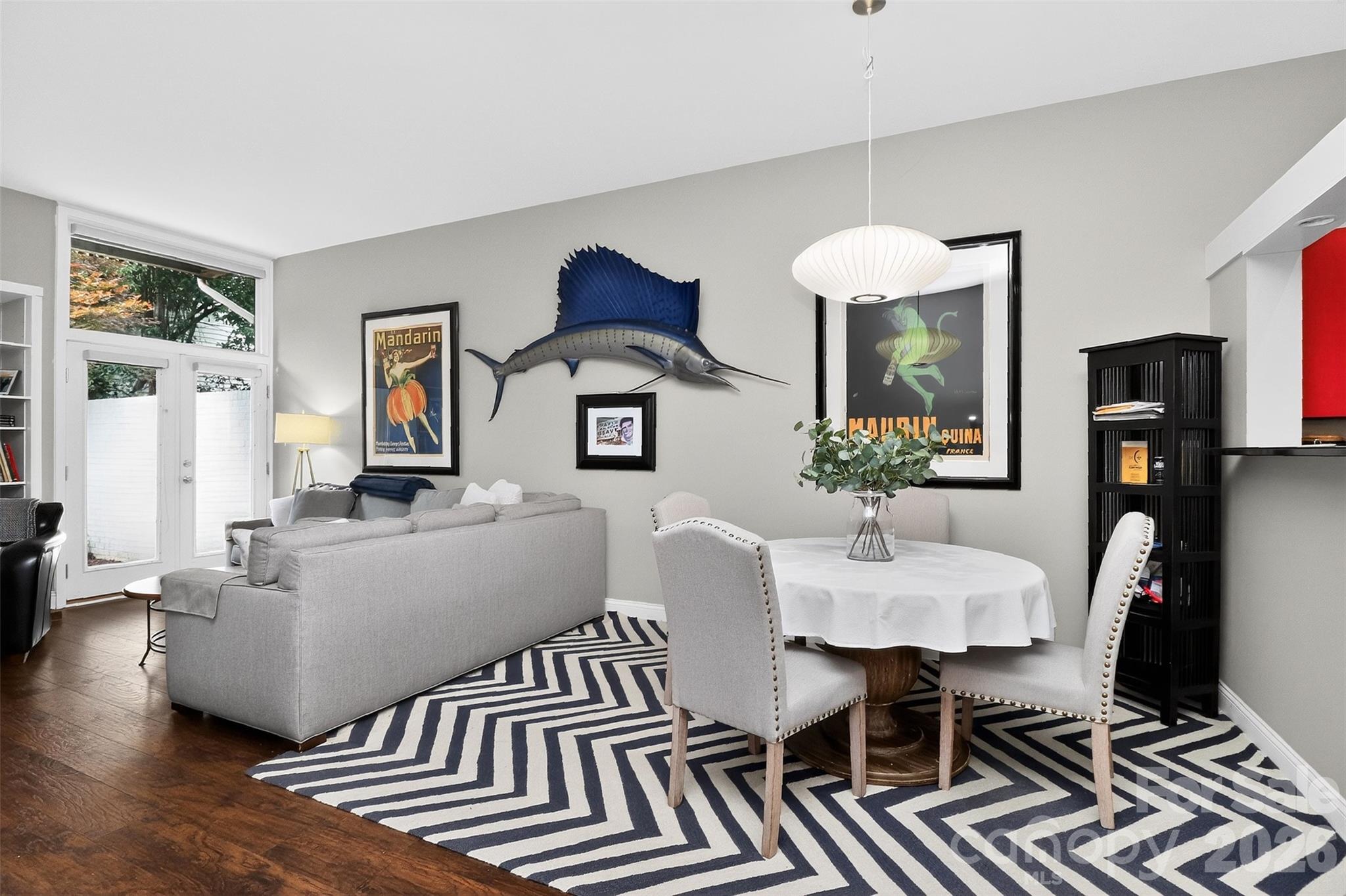 432 E Park Avenue C Property Photo 4