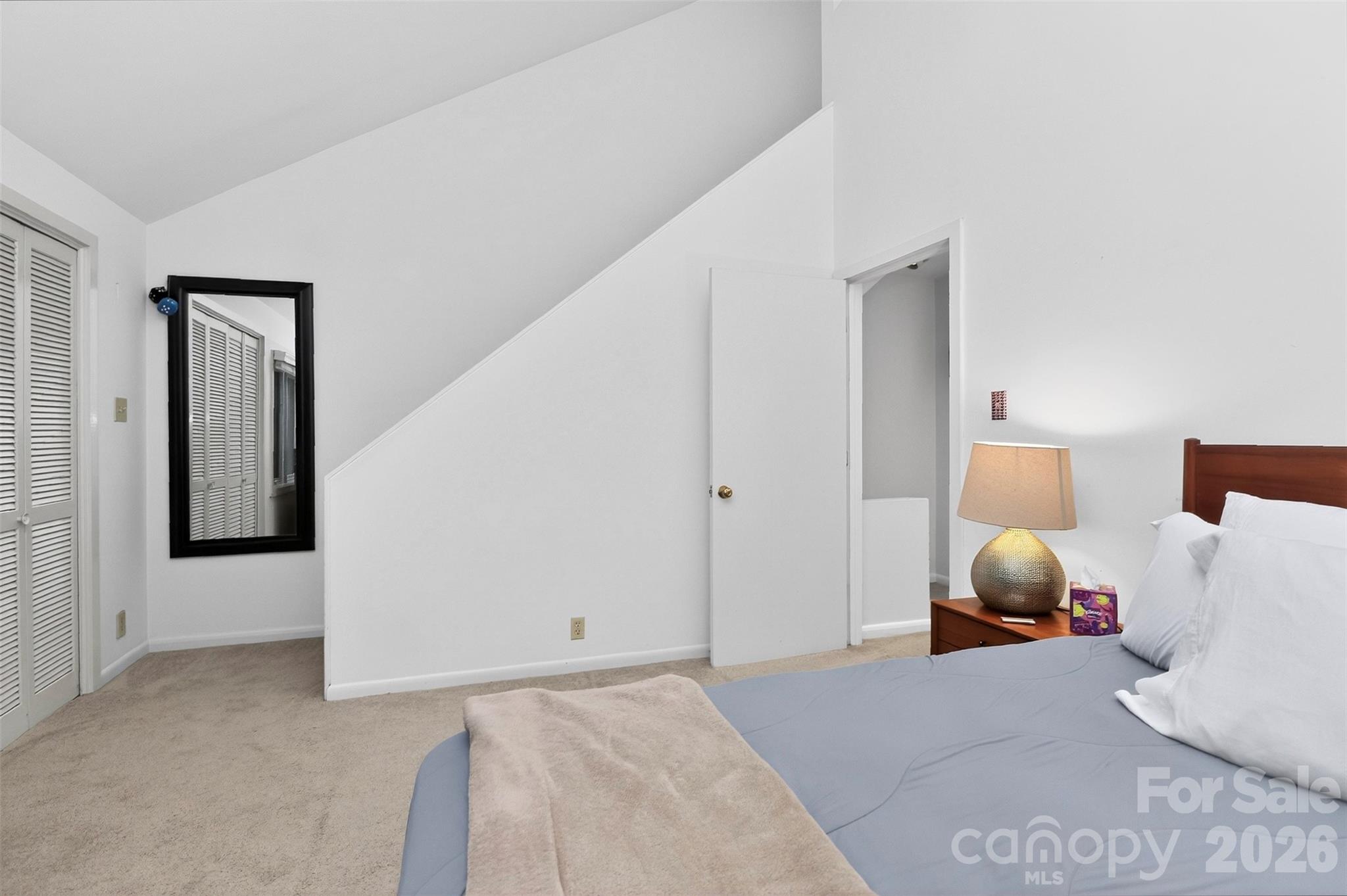 432 E Park Avenue C Property Photo 8