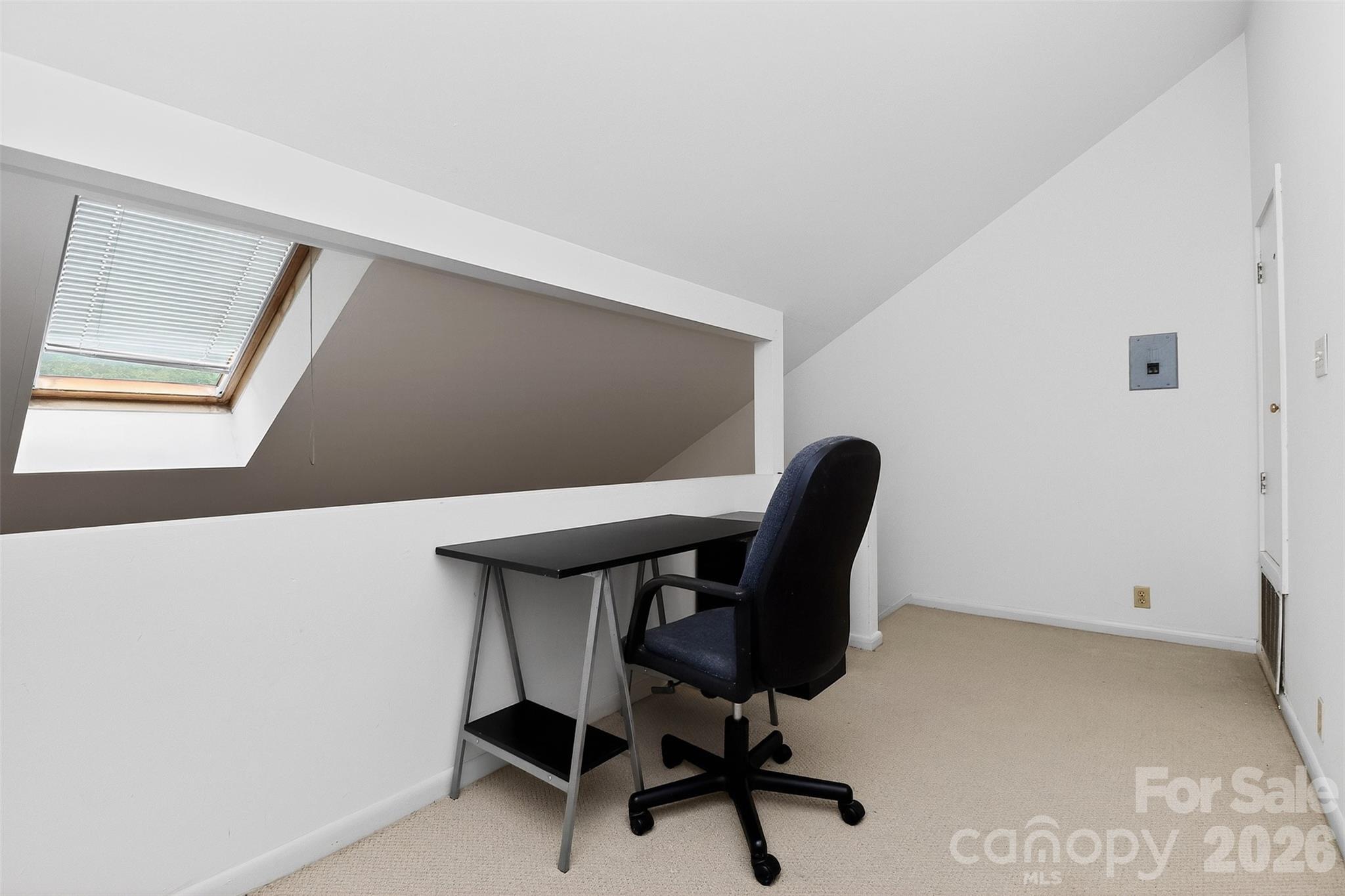 432 E Park Avenue C Property Photo 10