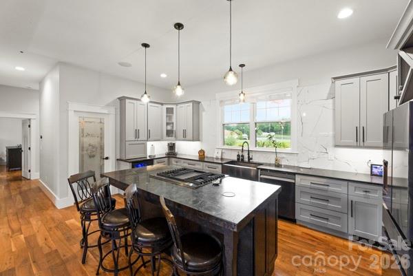 5200 Shoreview Drive Property Photo 3