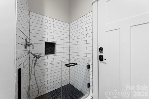5200 Shoreview Drive Property Photo 10