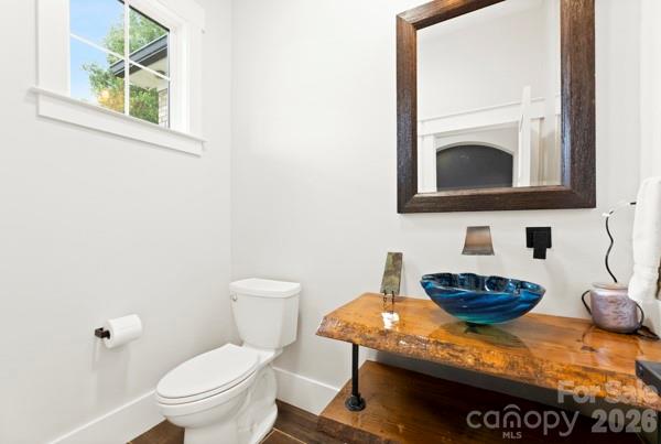 5200 Shoreview Drive Property Photo 11