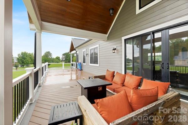 5200 Shoreview Drive Property Photo 16