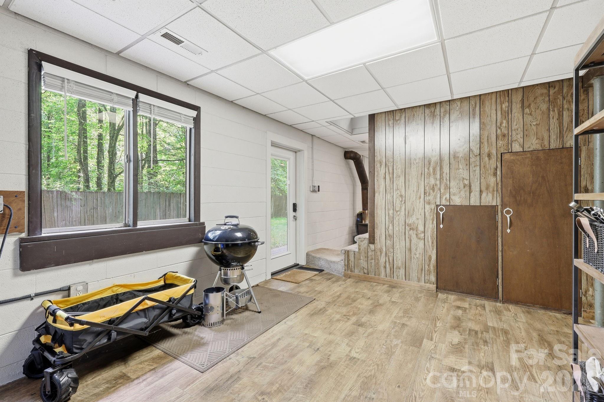 182 Saw Branch Road Property Photo 21