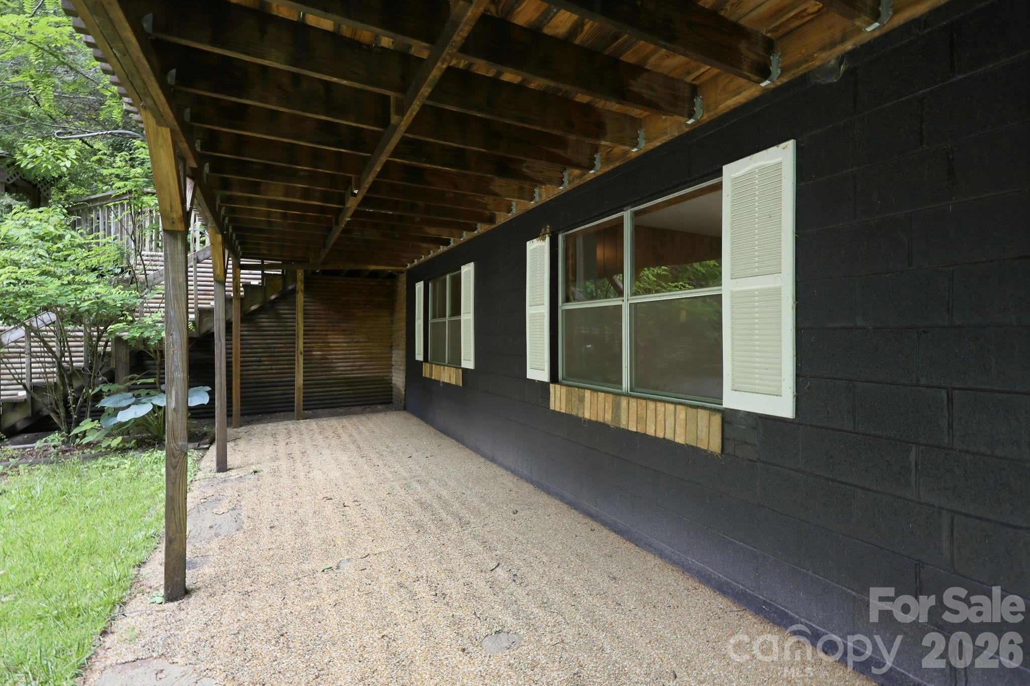 182 Saw Branch Road Property Photo 23