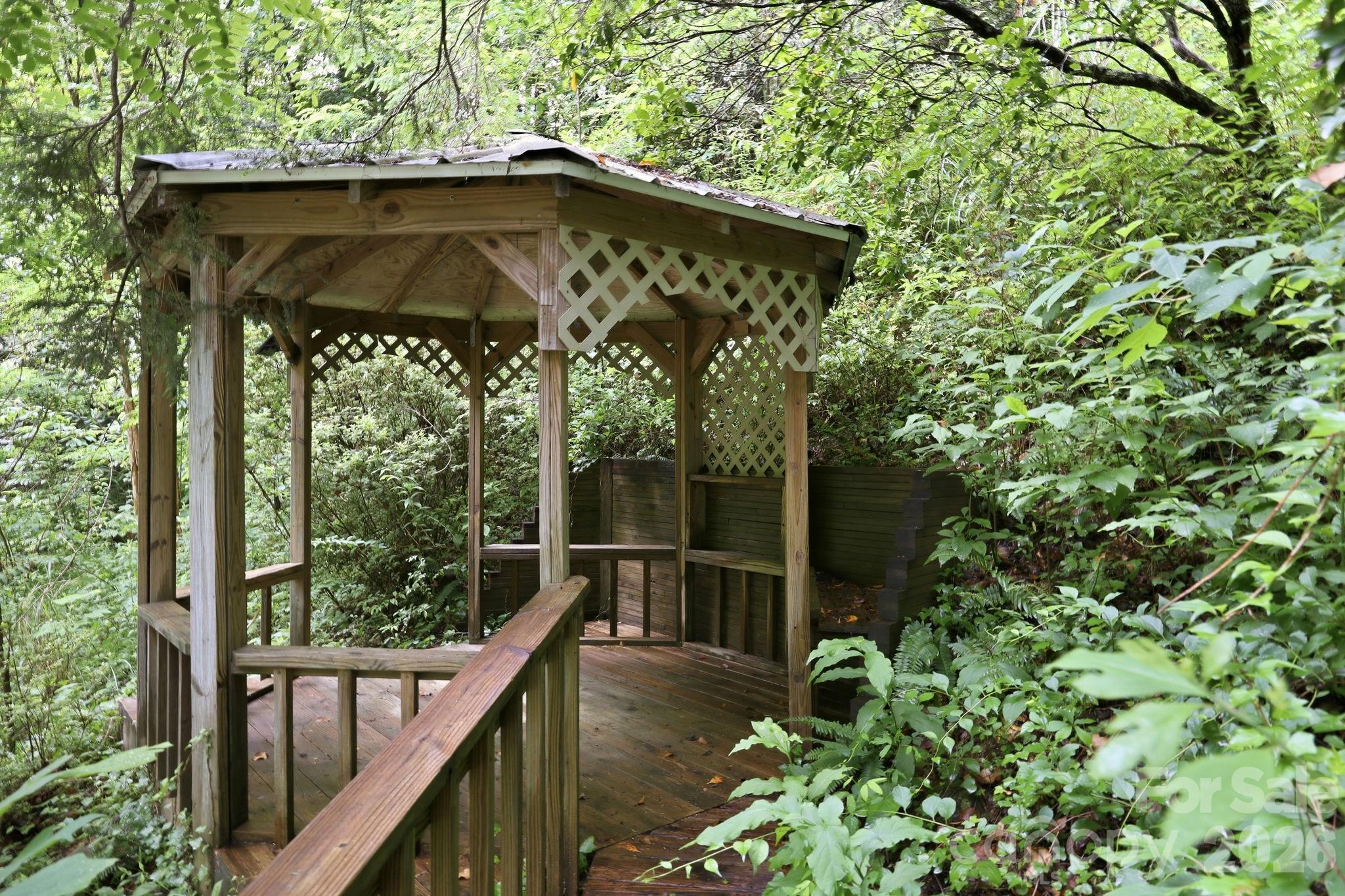 182 Saw Branch Road Property Photo 28