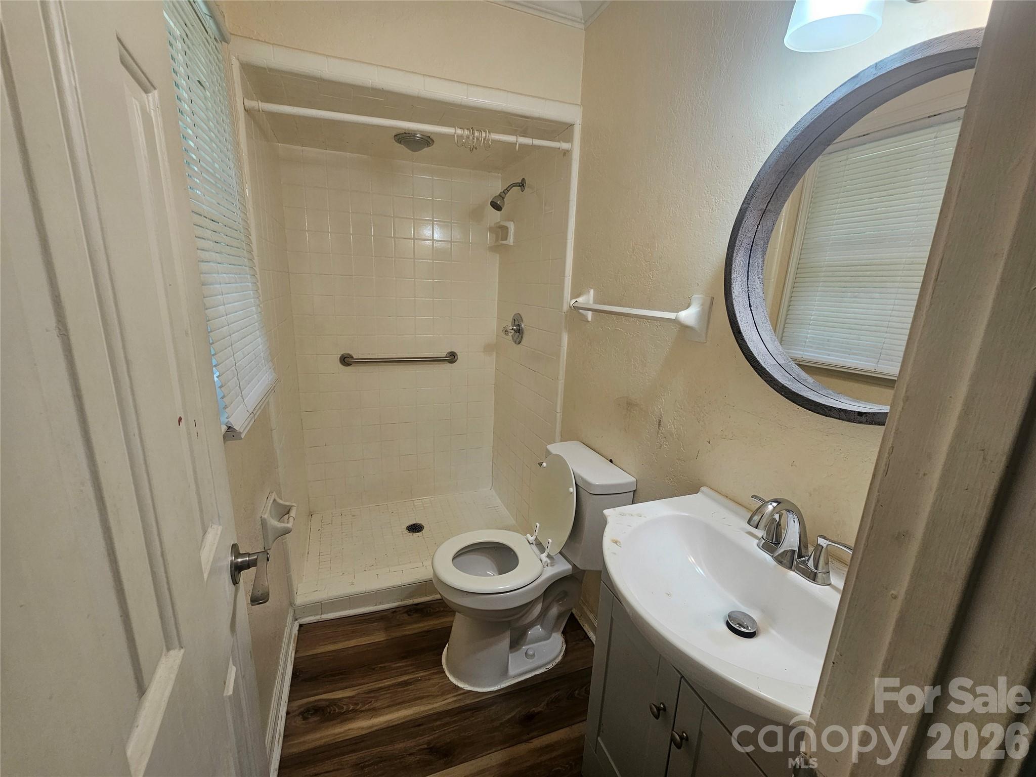 218 Hall Street Property Photo 8