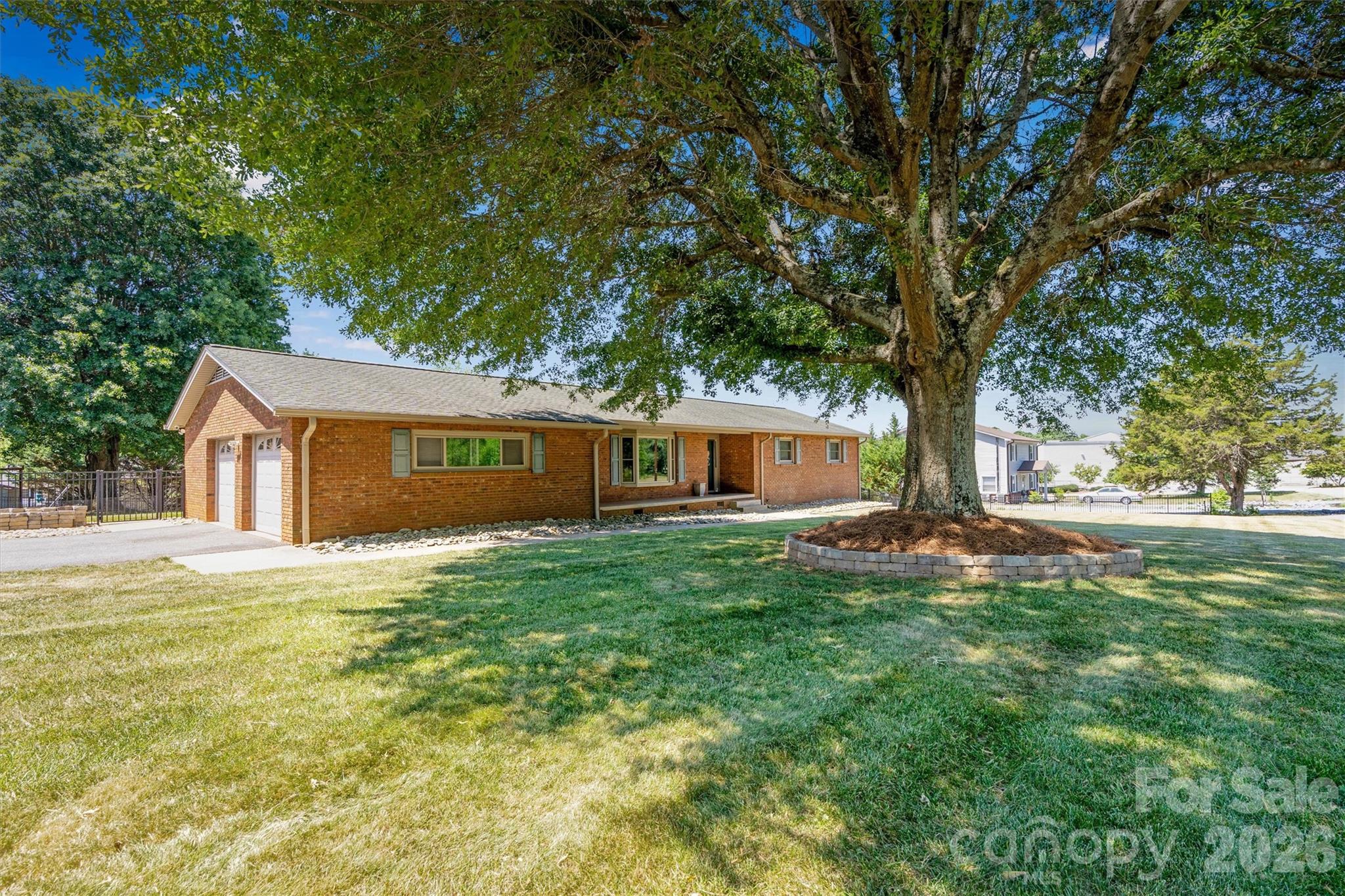 226 28th Avenue Place Property Photo 1