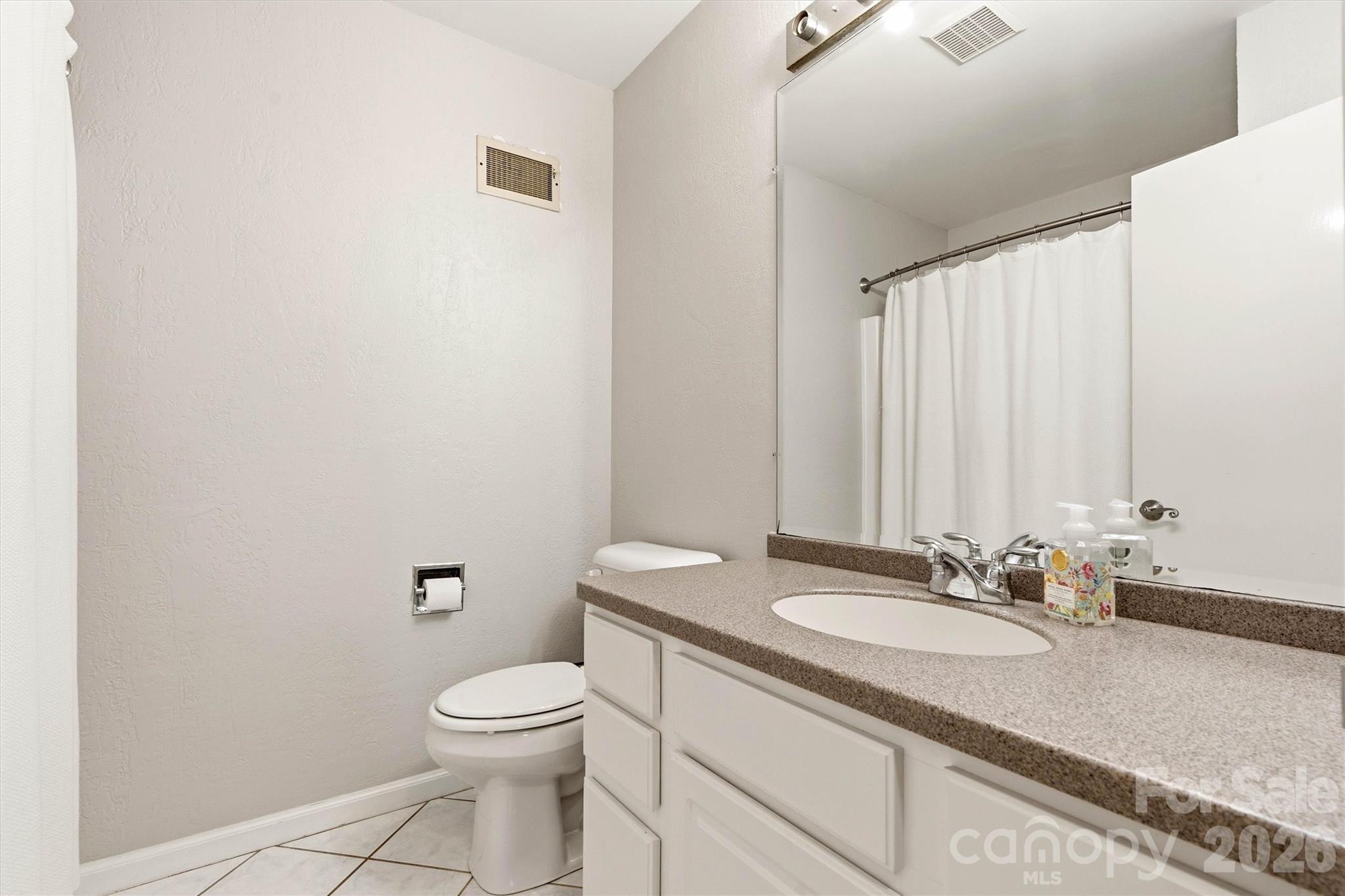 226 28th Avenue Place Property Photo 23