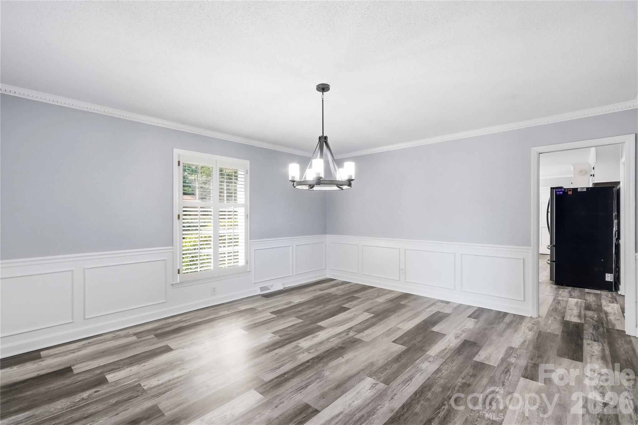 1859 Selma Street Property Photo 9