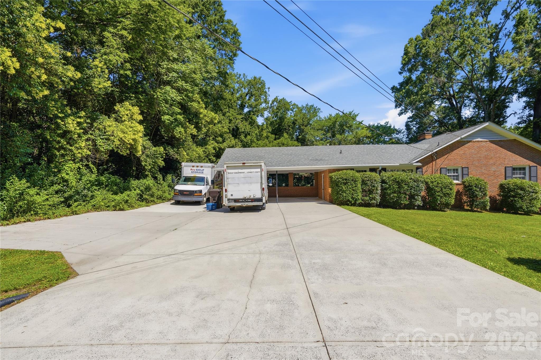 1859 Selma Street Property Photo 33