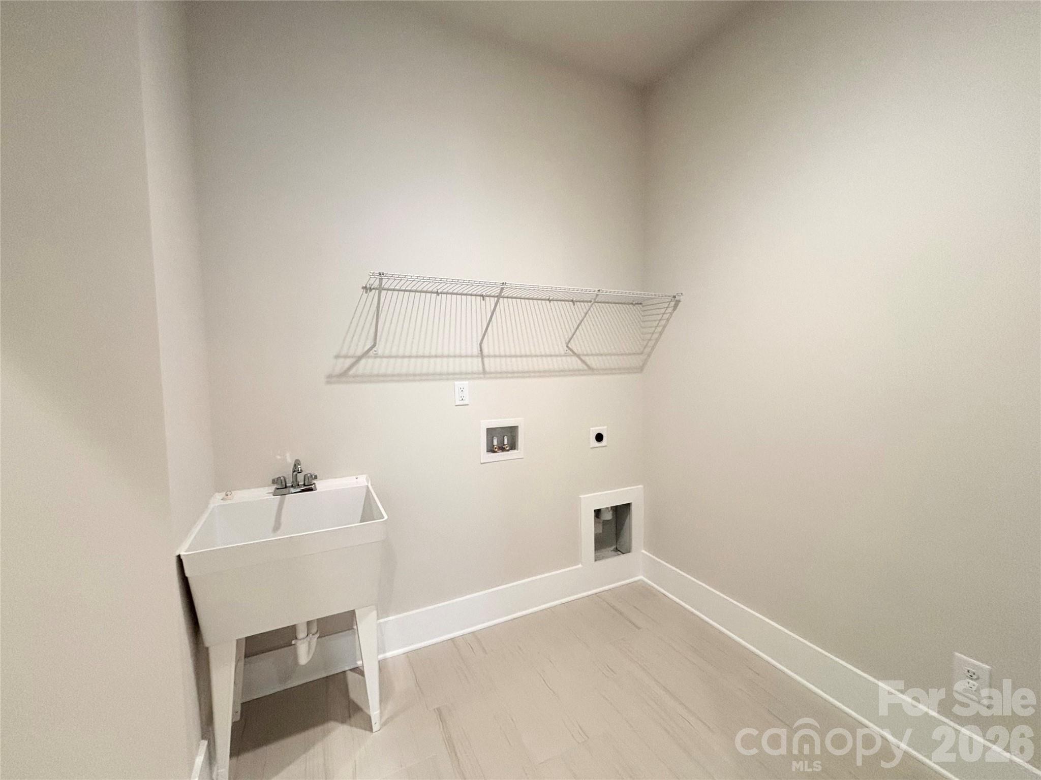 201 Fulworth Drive 81 Property Photo 25