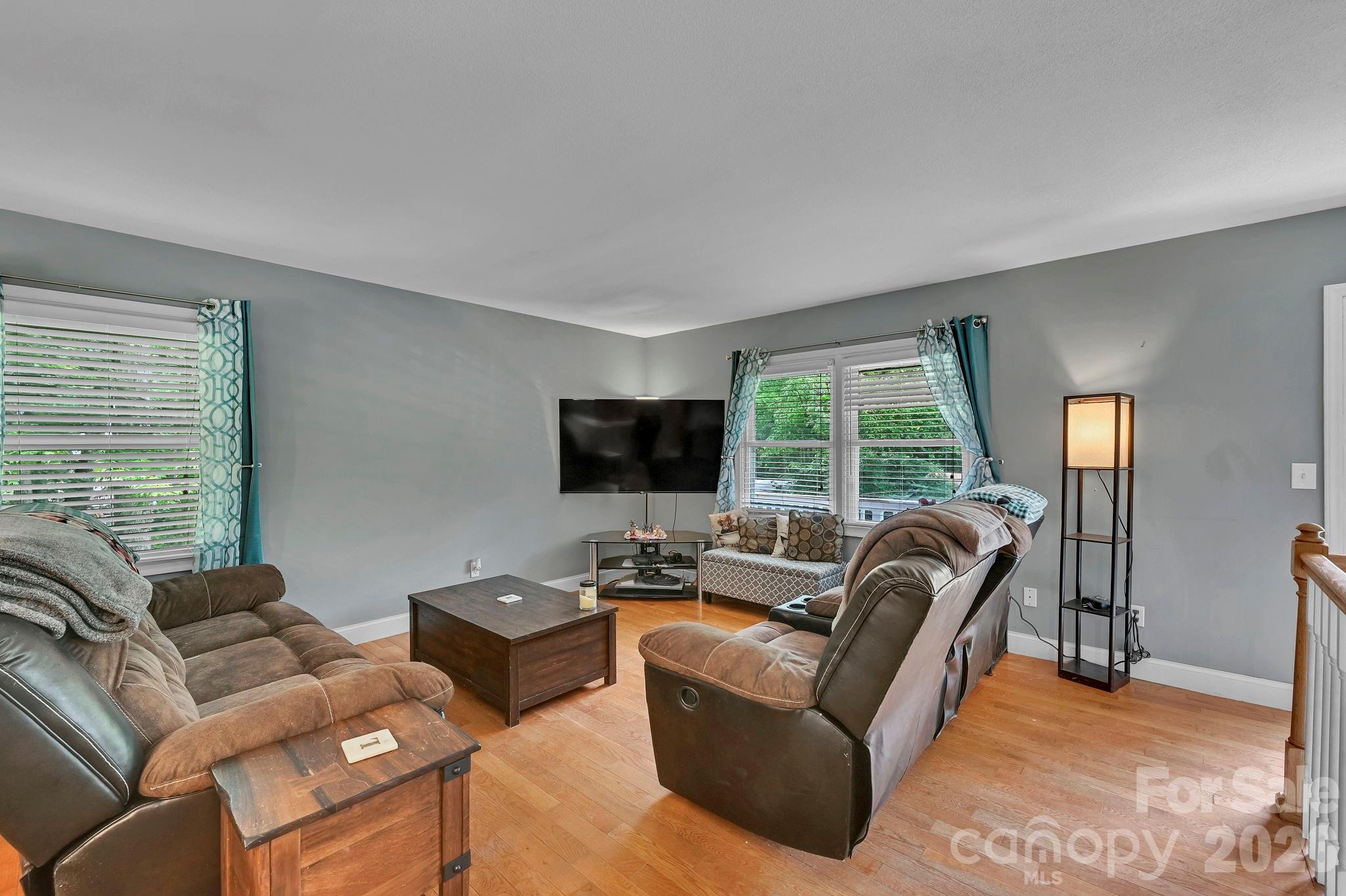 11 Greenwood Acres Drive Property Photo 11