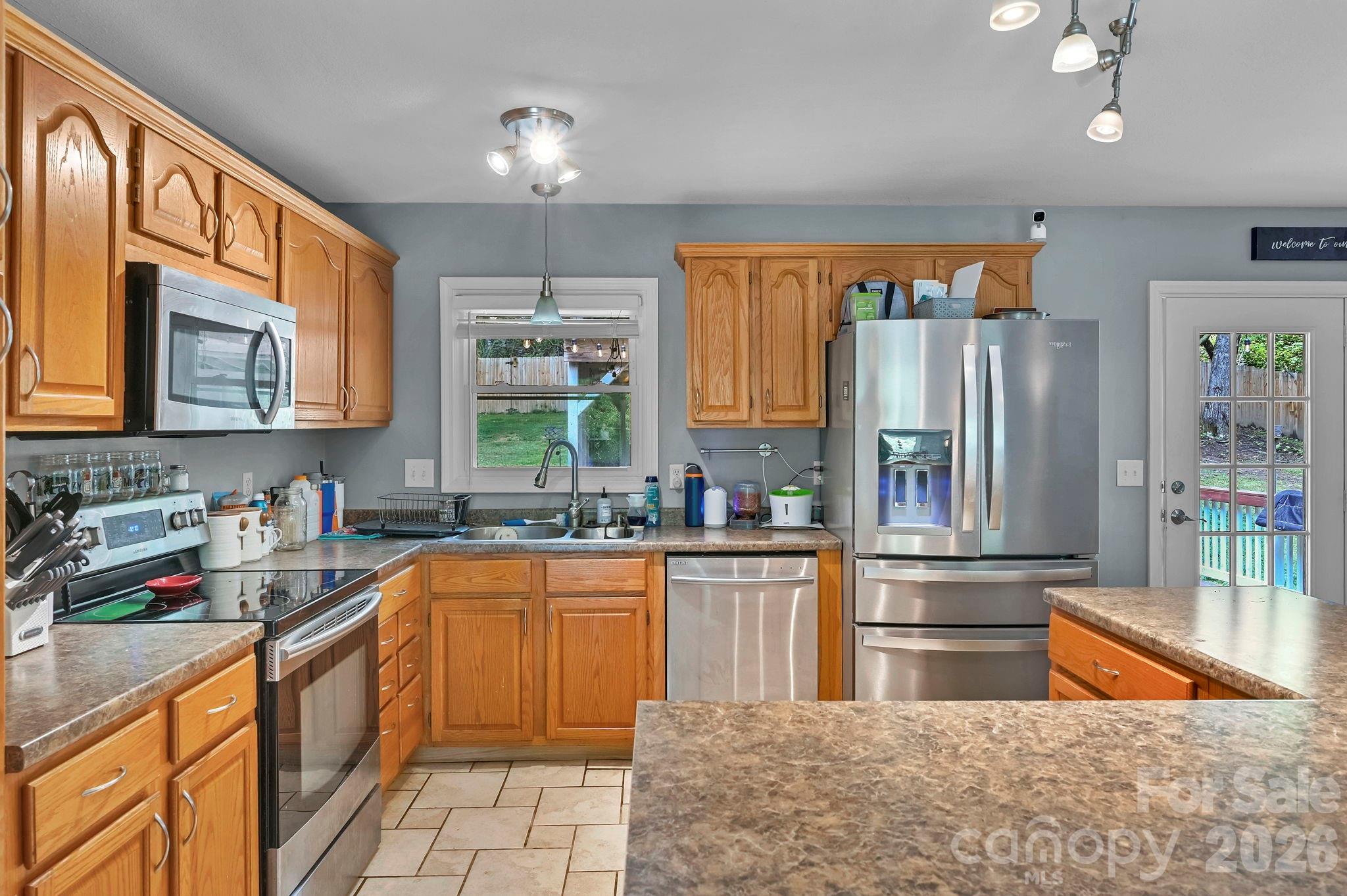 11 Greenwood Acres Drive Property Photo 12