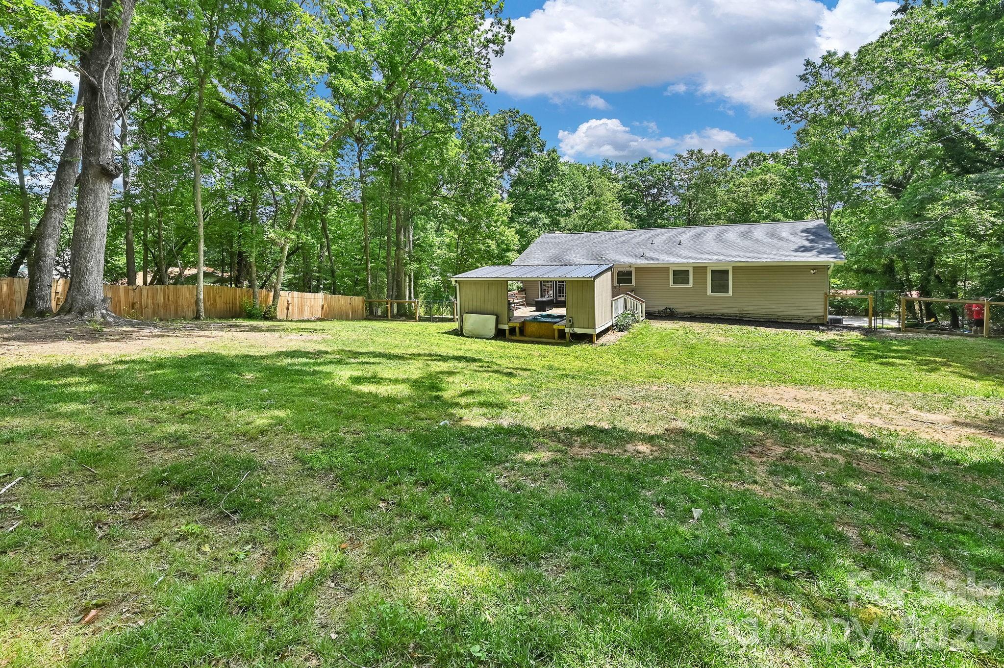11 Greenwood Acres Drive Property Photo 37