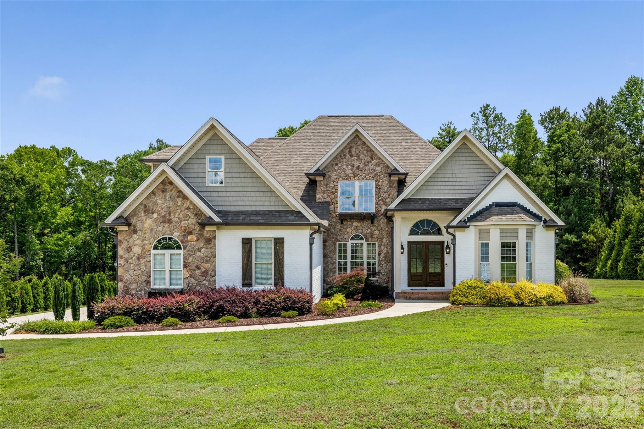 2015 Pierson Drive Property Photo 1