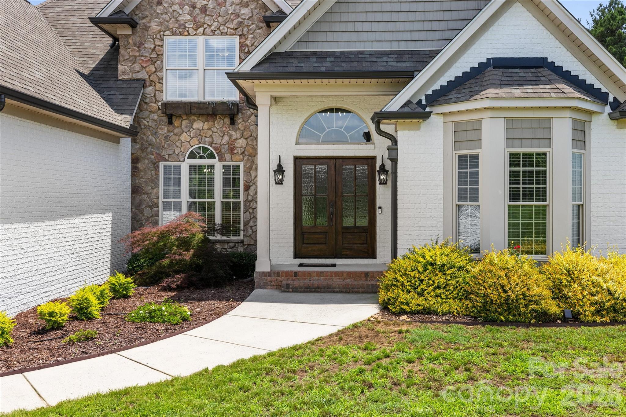 2015 Pierson Drive Property Photo 2