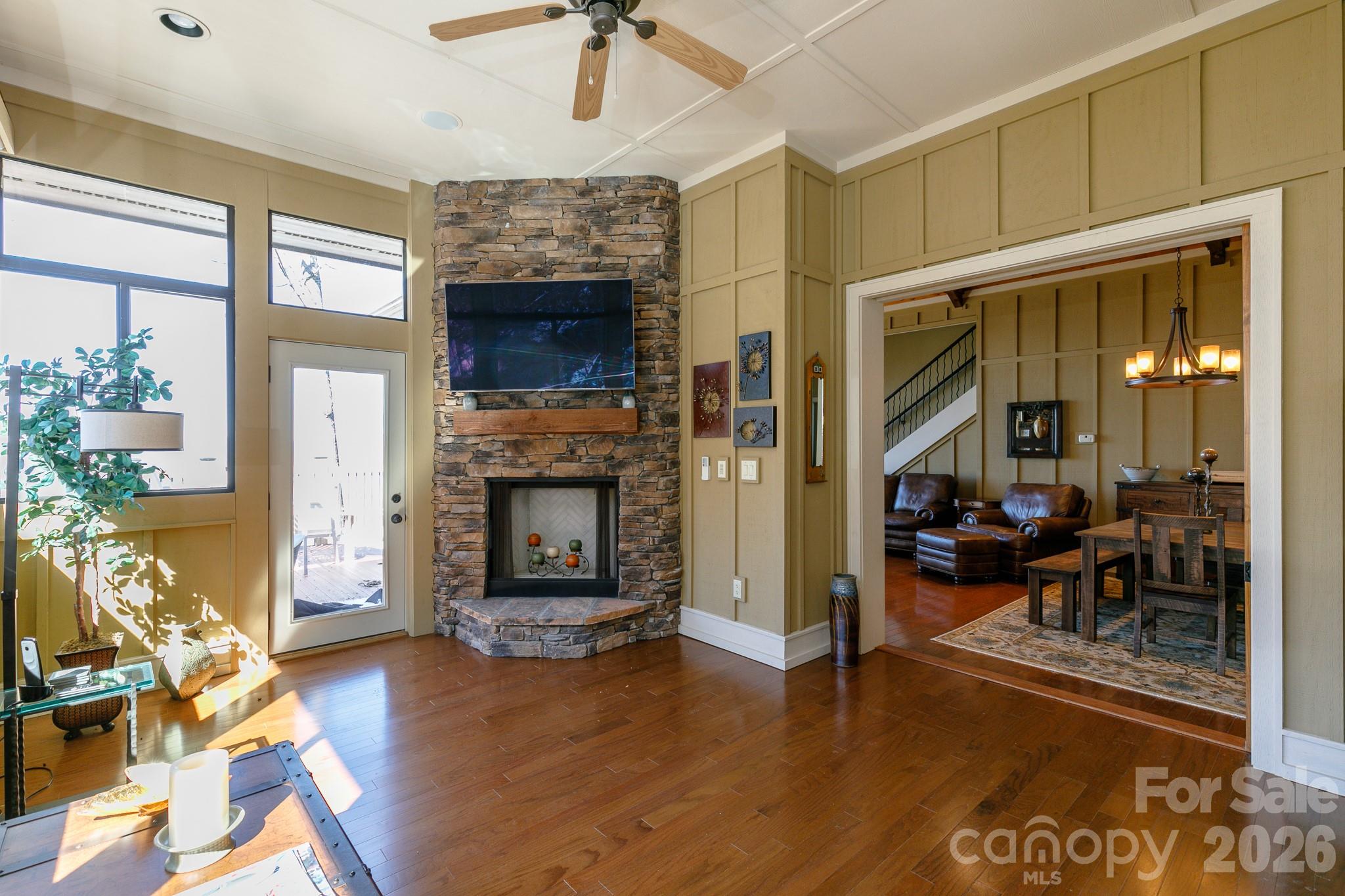 47 Creekside Way H301 Property Photo 8