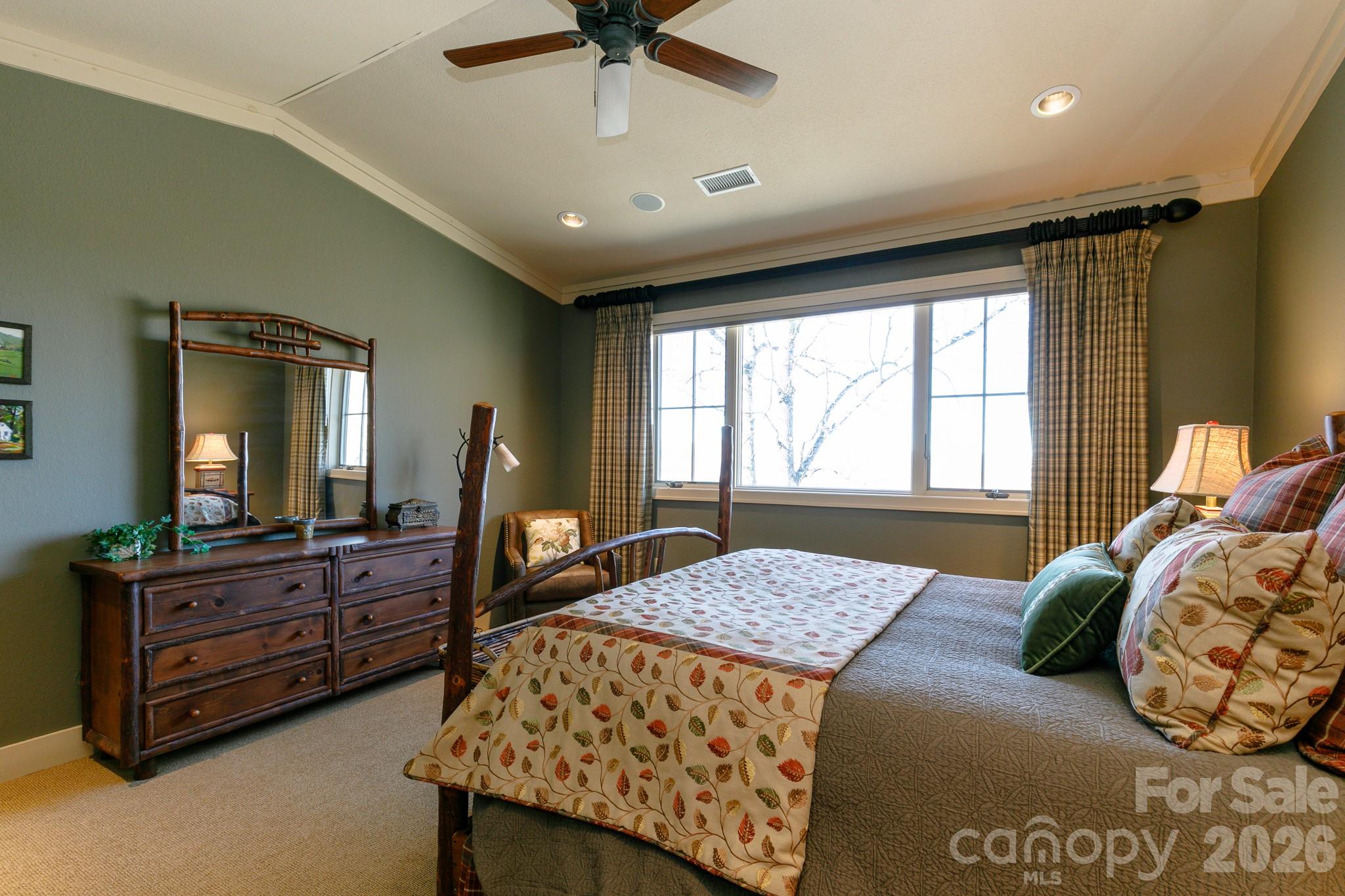 47 Creekside Way H301 Property Photo 23