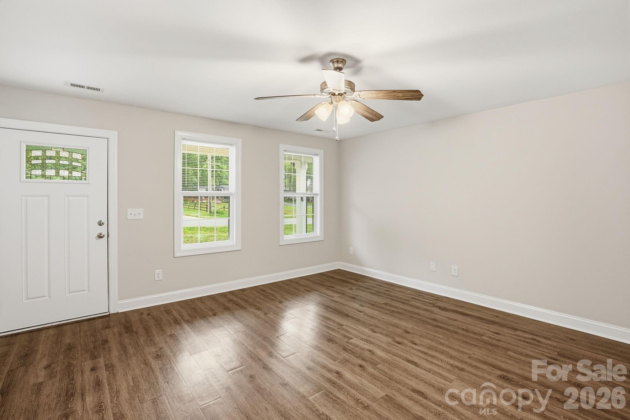 3221 Roberta Road Property Photo 5