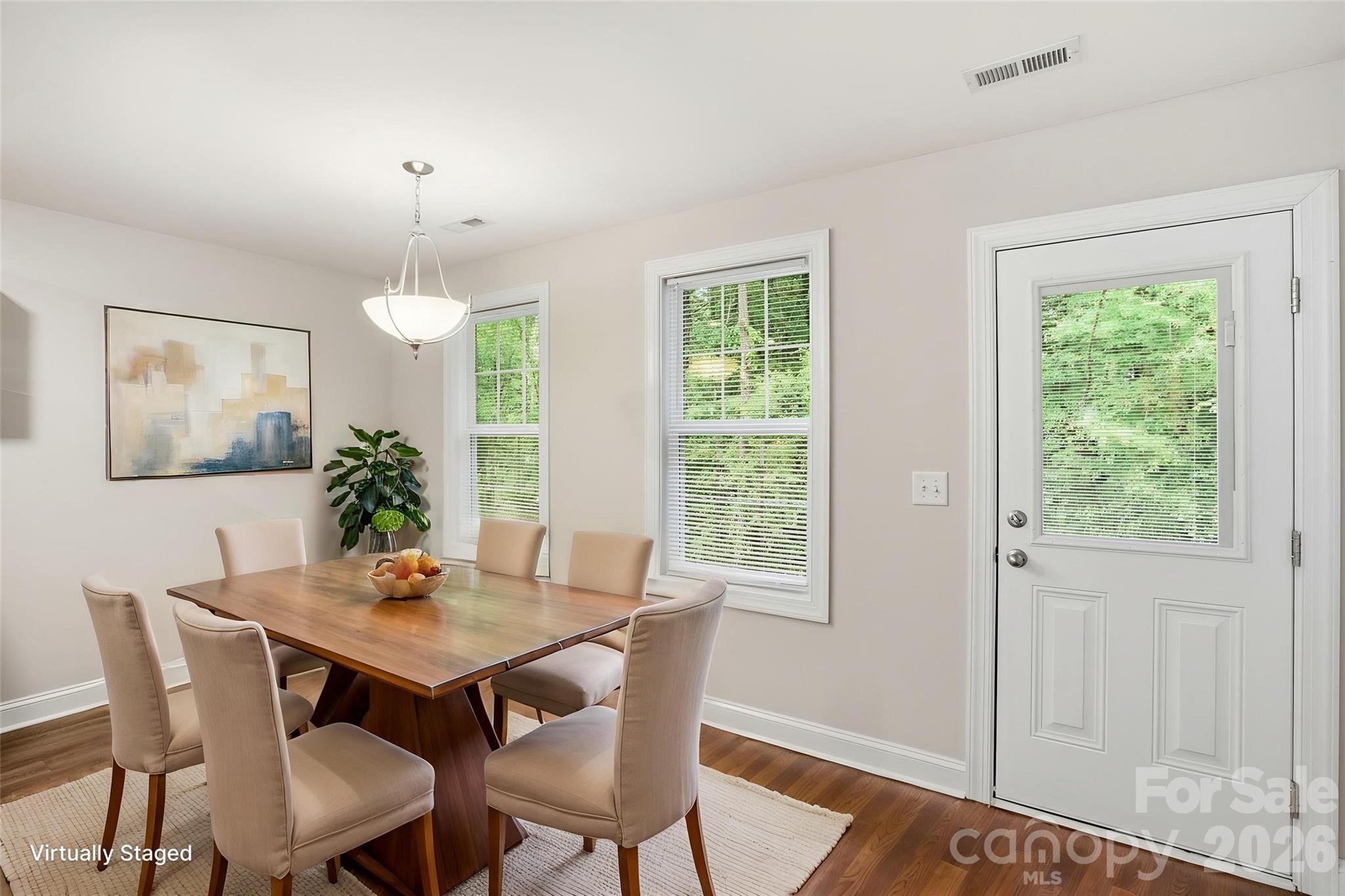 3221 Roberta Road Property Photo 6