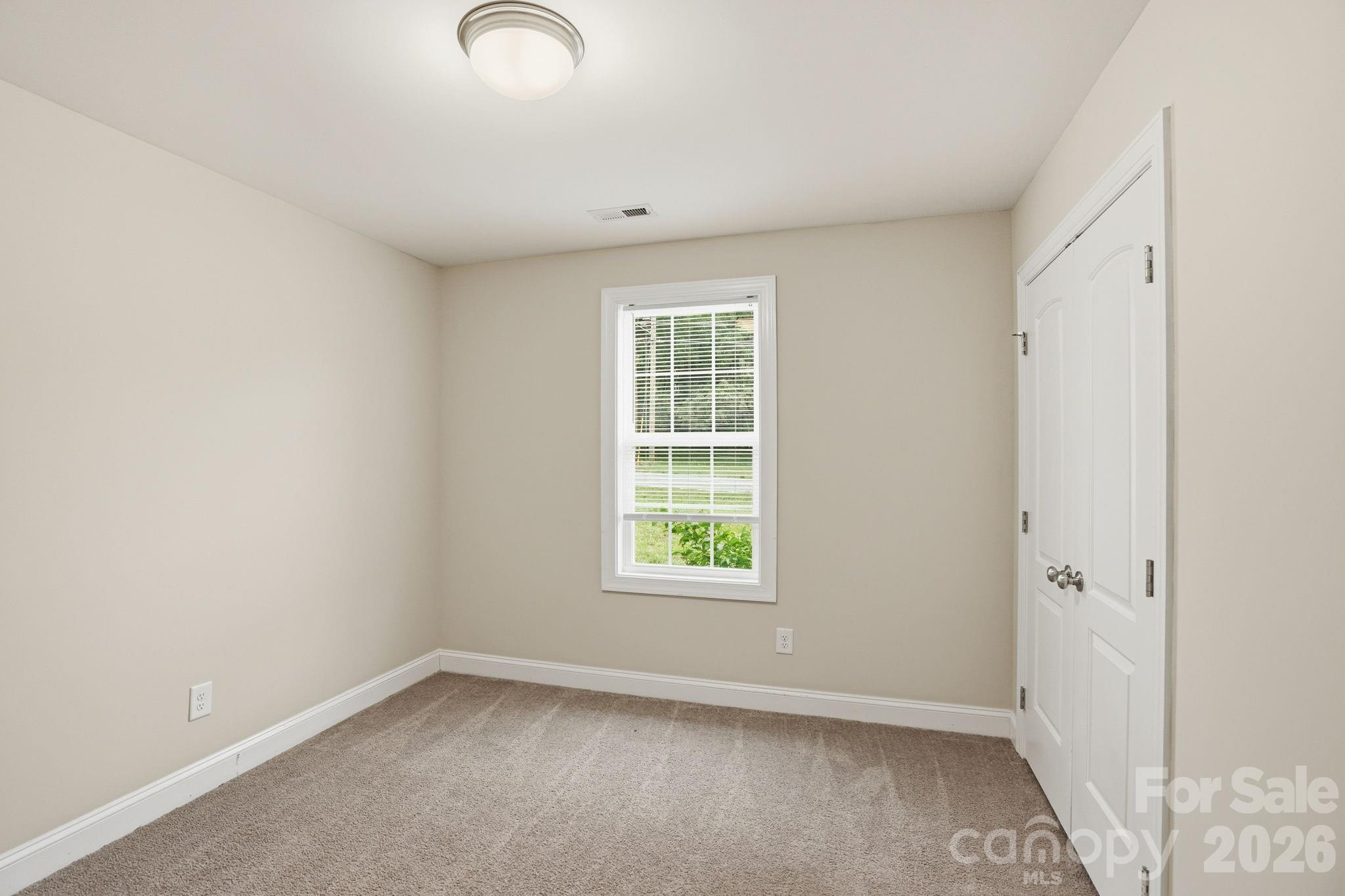 3221 Roberta Road Property Photo 9