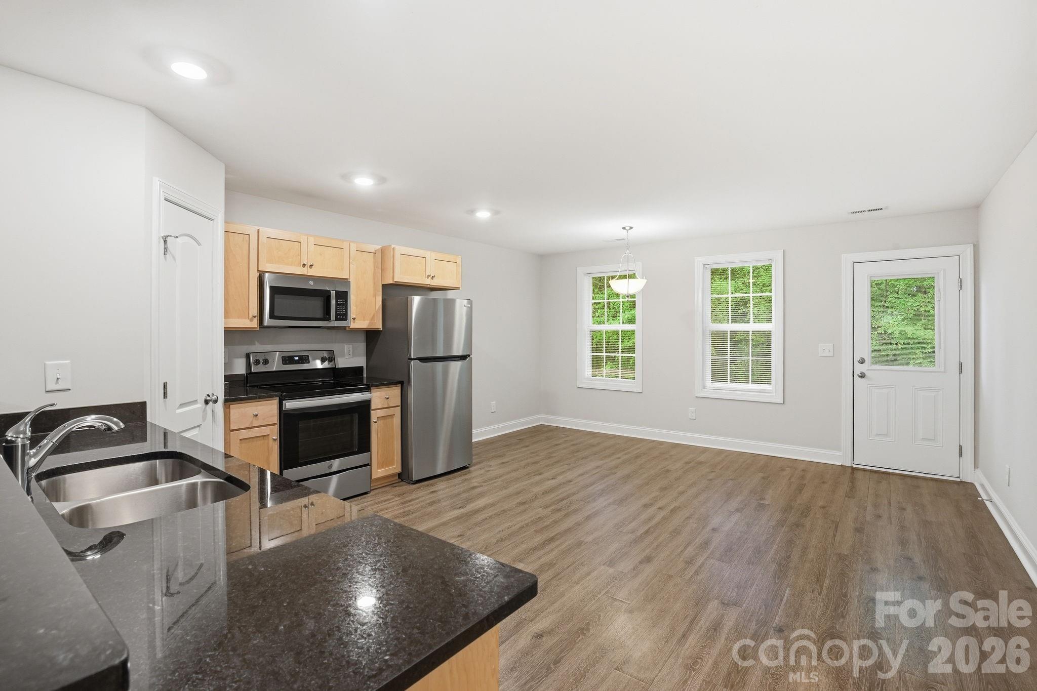 3221 Roberta Road Property Photo 16