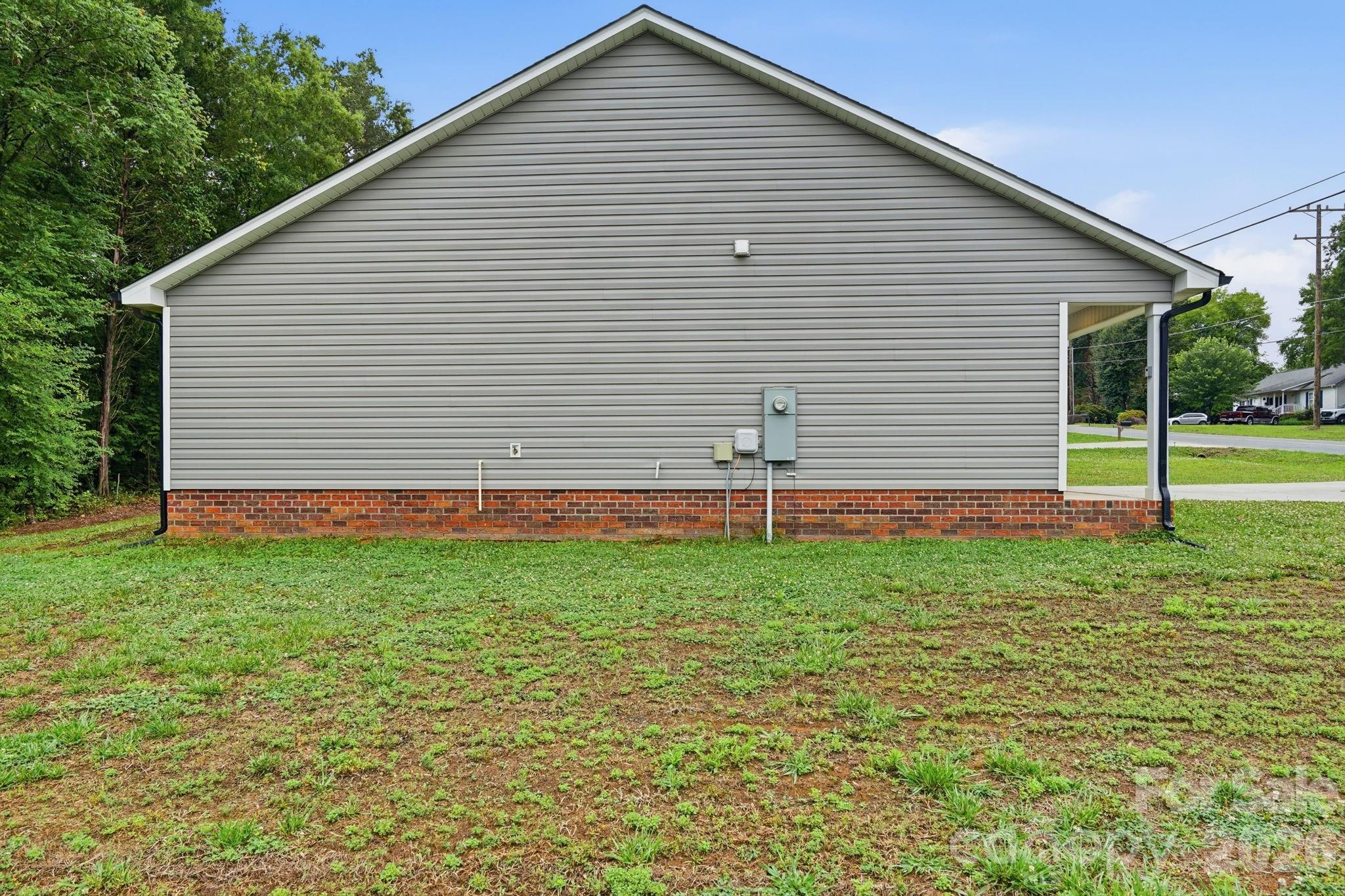3221 Roberta Road Property Photo 31