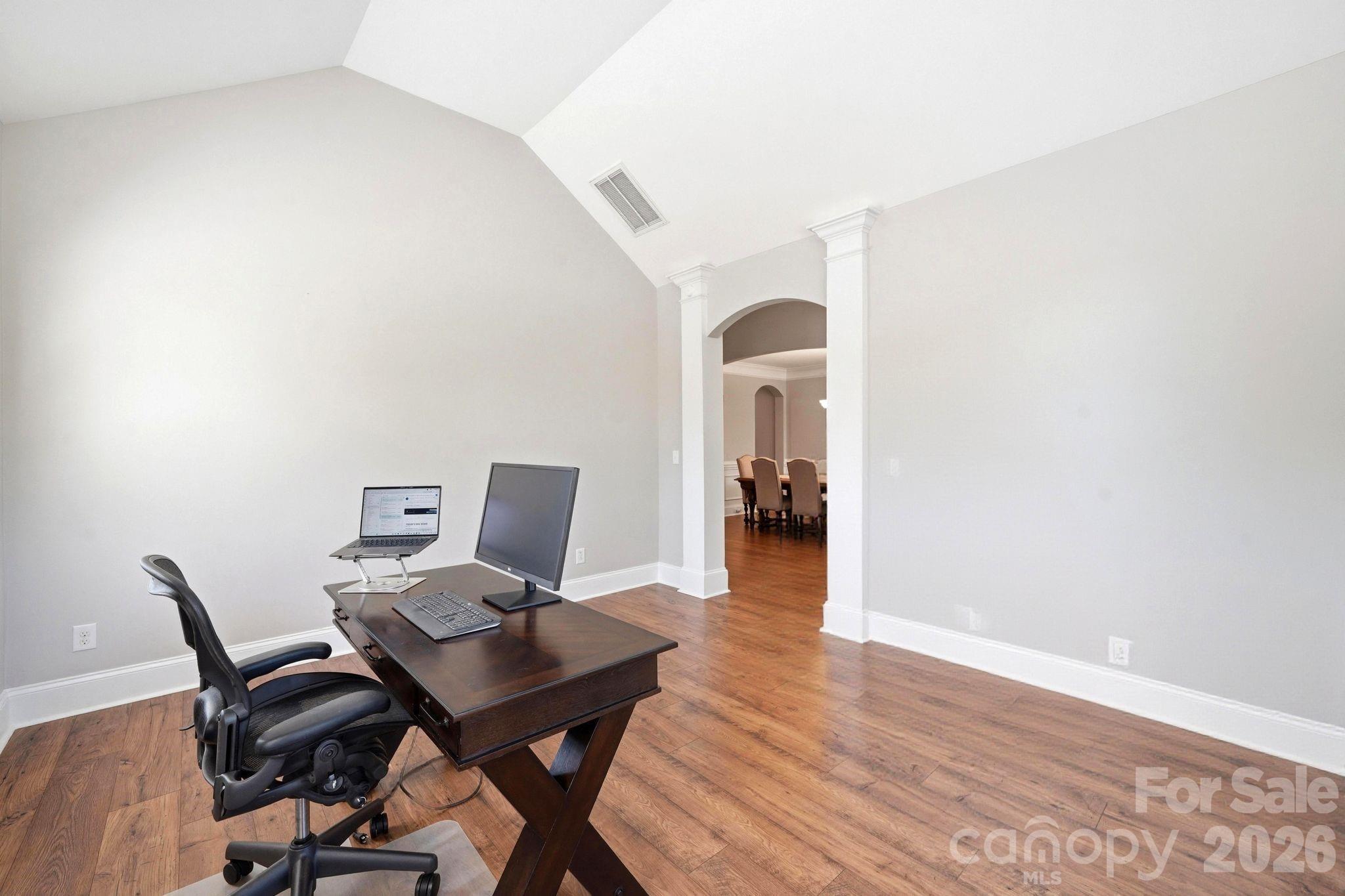 3060 Feathers Drive Property Photo 17